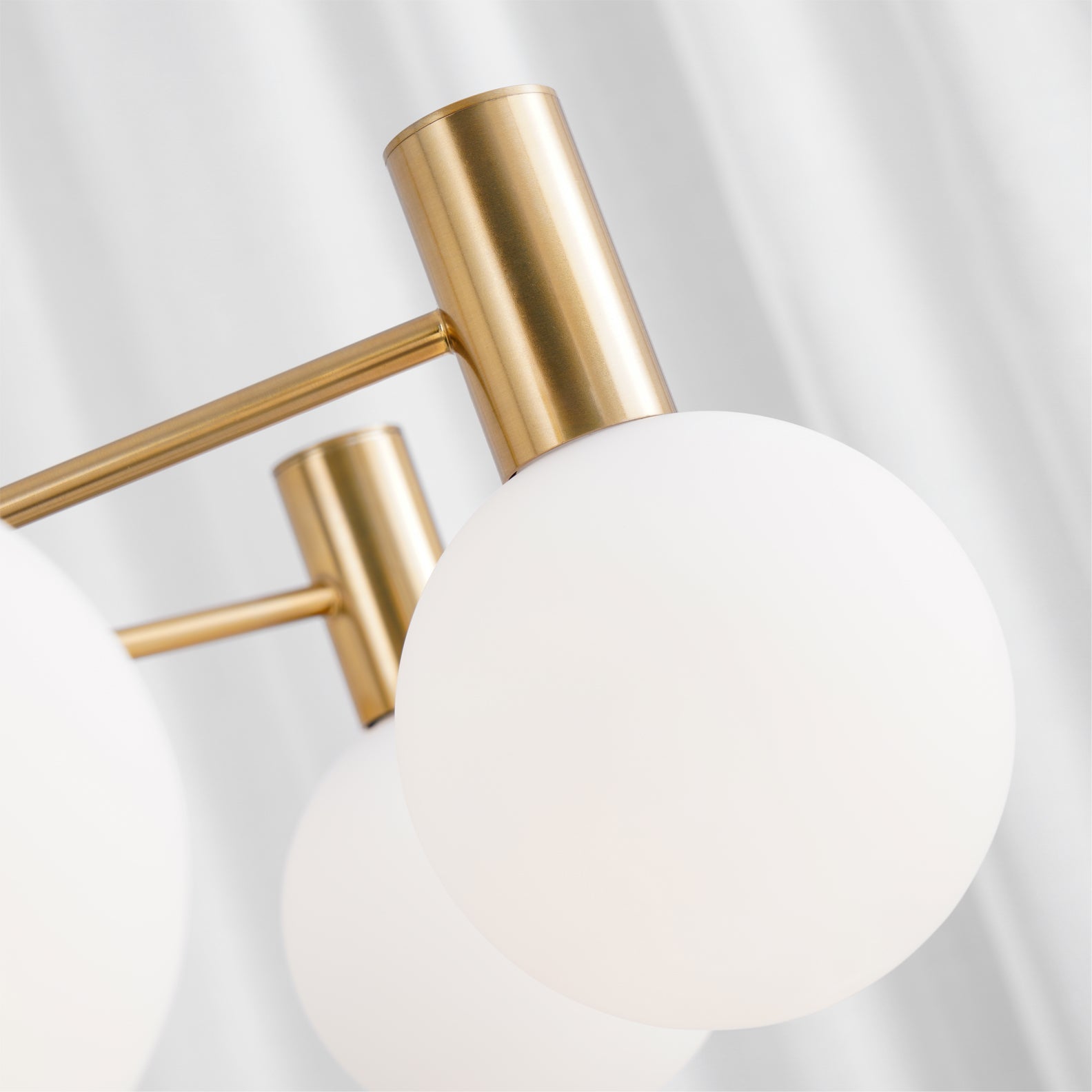 Selva Chandelier - Blowlighting