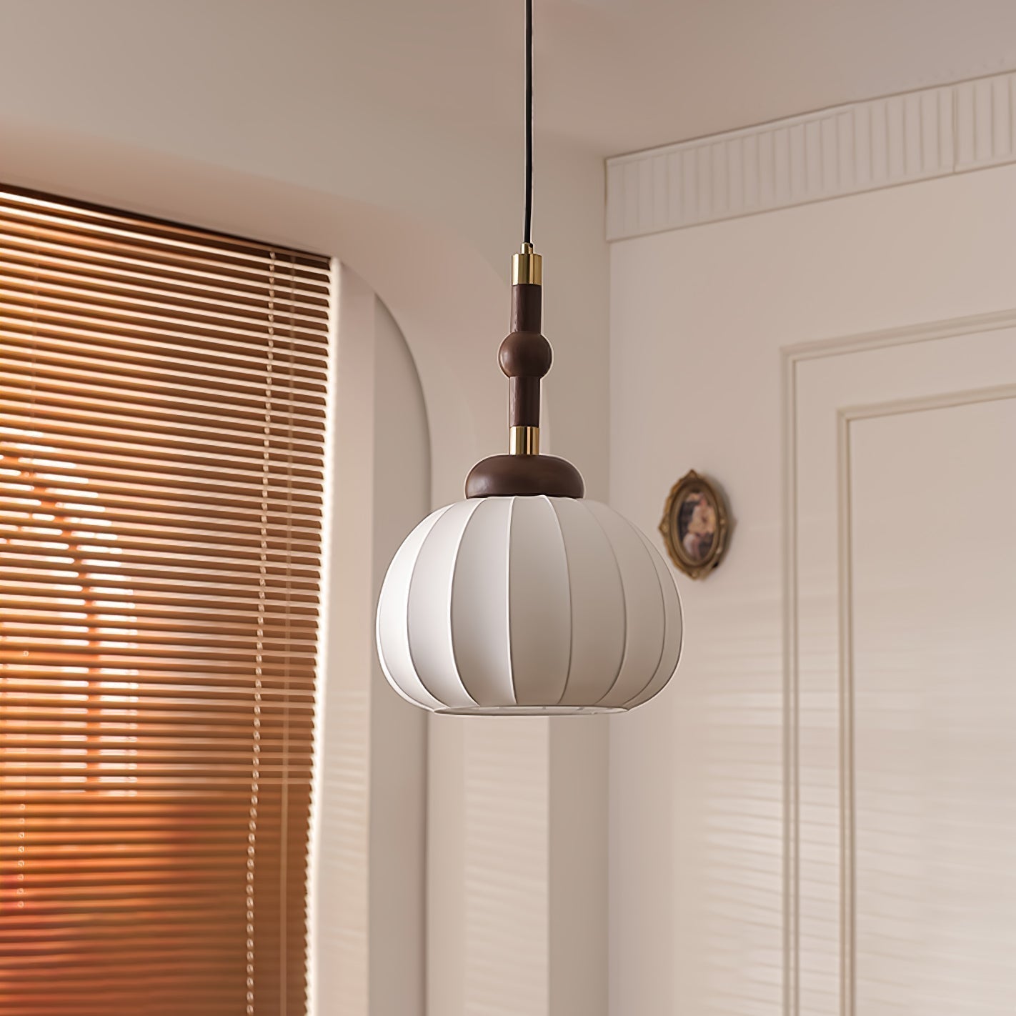 Silk Globe Pendant Lamp - Blowlighting