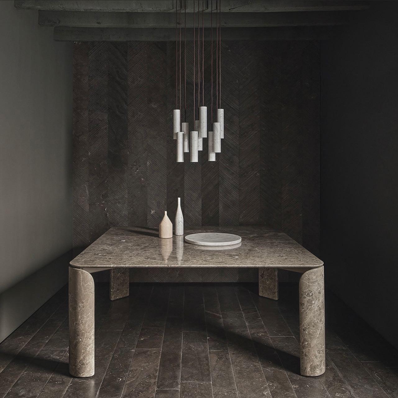 Nyxara Cluster Alabaster Pendant Light Staircase - Neutralighting