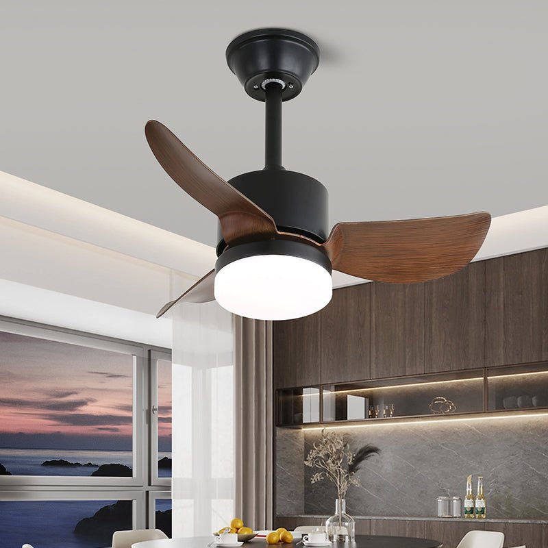Ventilatore da soffitto con luce Arden Minimalista in Legno Nero in un soggiorno moderno