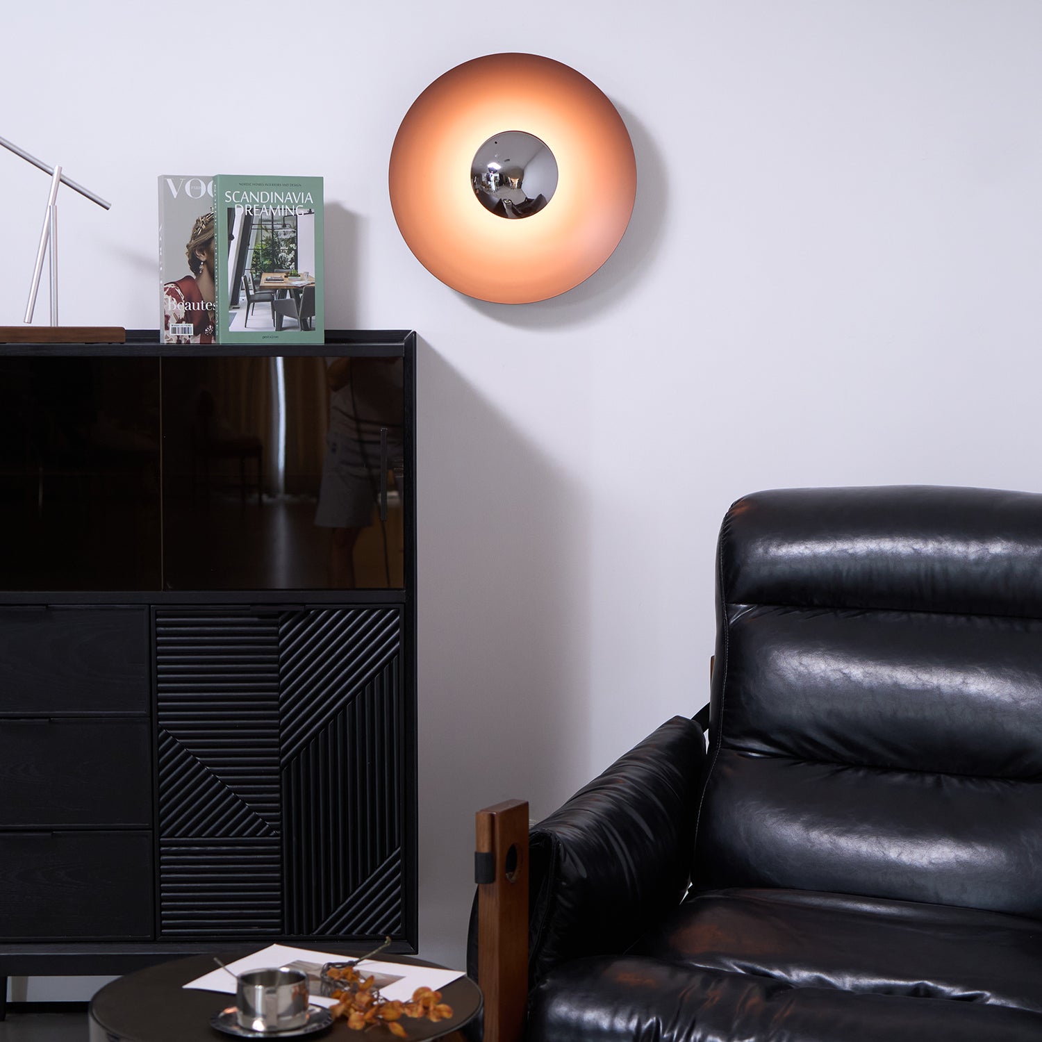 Simplicity Glow Wall Light - Blowlighting