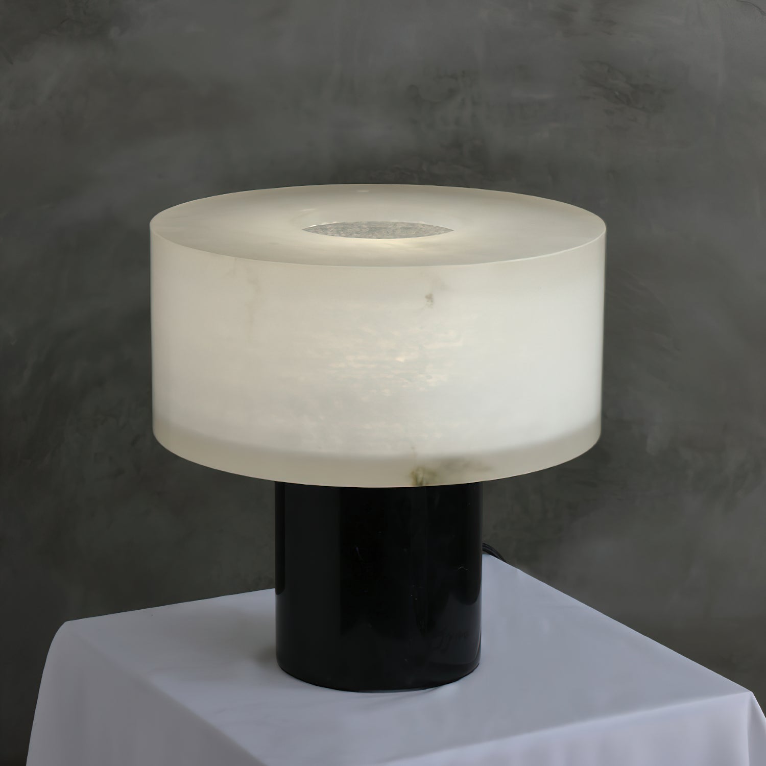 Small Solid Table Lamp - Lamp Copper