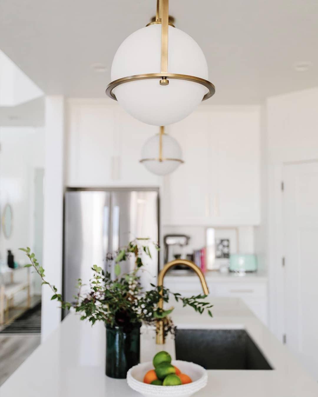 Somerset Pendant Light - Blowlighting