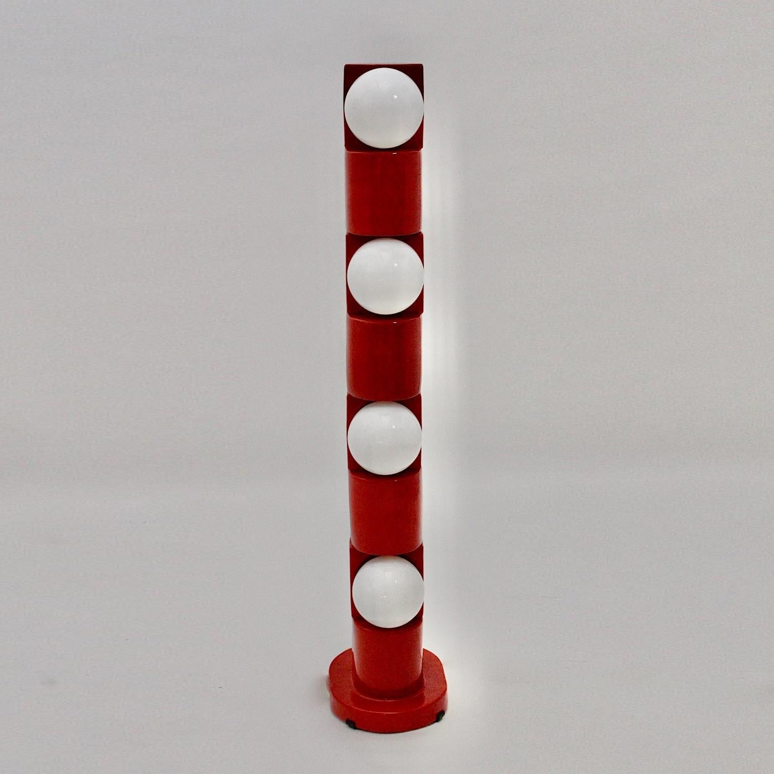 Space Age Totem Floor Lamp - Lamp Copper