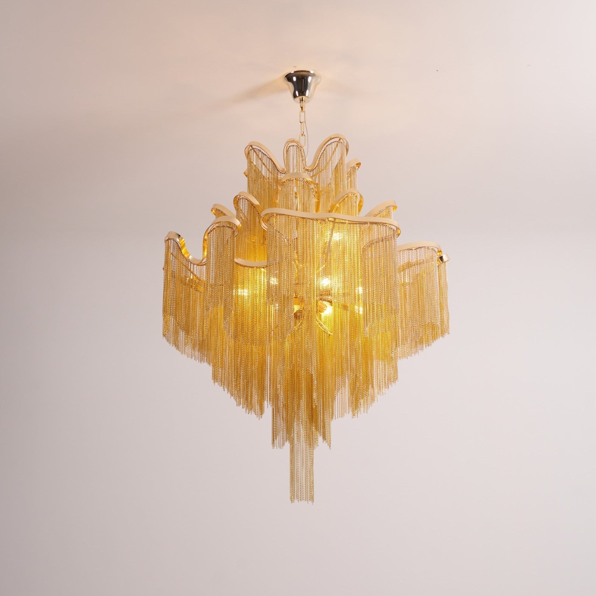 Stream Chain Chandelier - Blowlighting