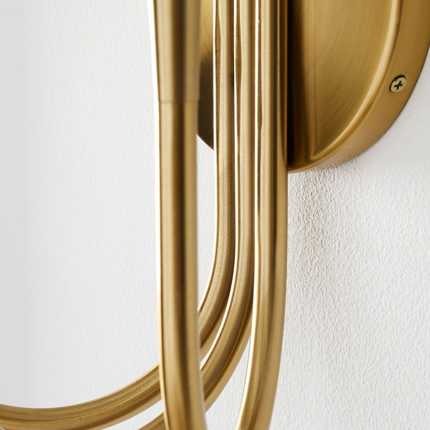 Swoop Arm Wall Lamp - Blowlighting
