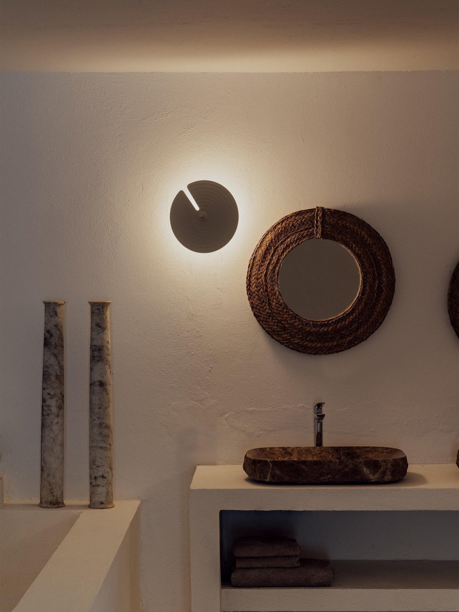 Symphony Wall Lamp - Blowlighting