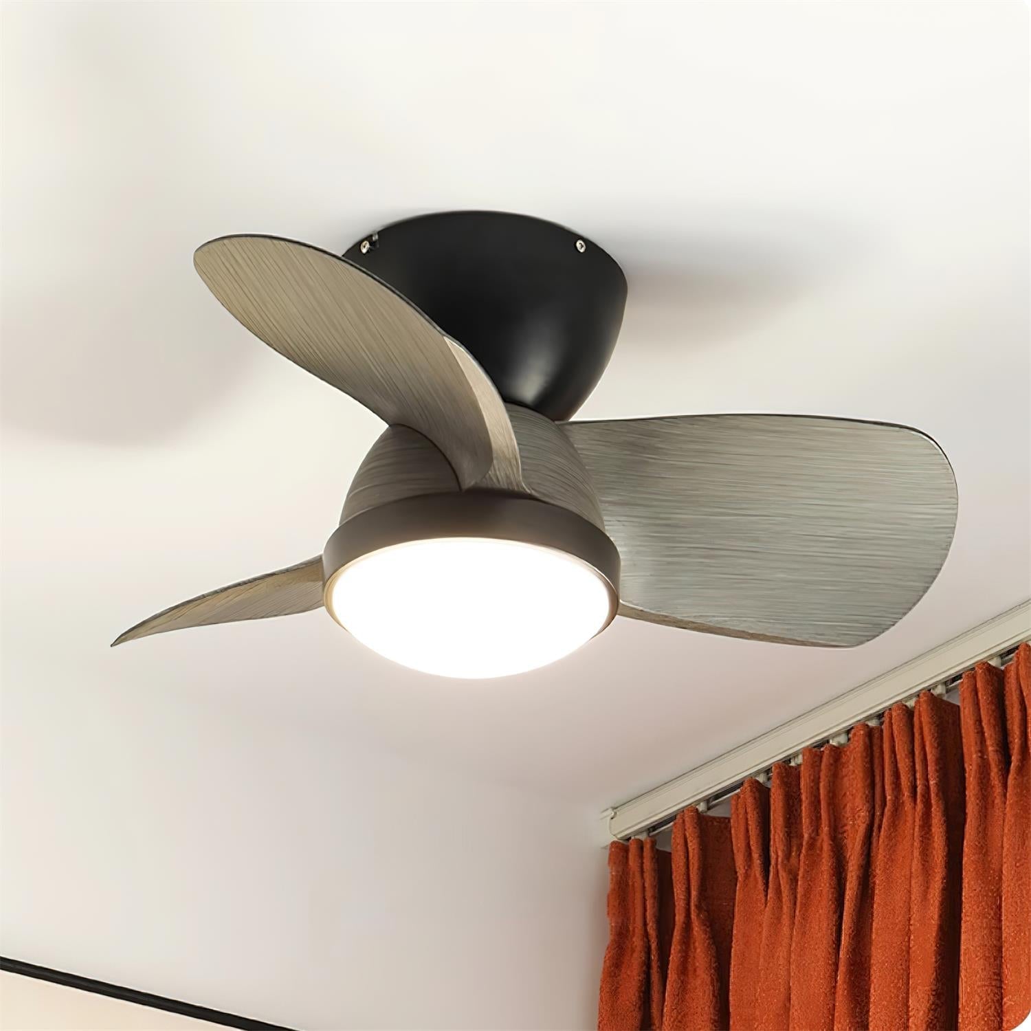 Vista laterale del ventilatore da soffitto moderno Ventra
