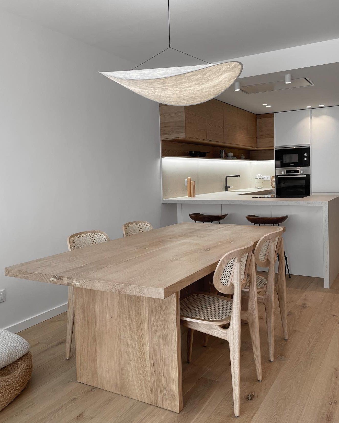 Tense Pendant Light - Blowlighting