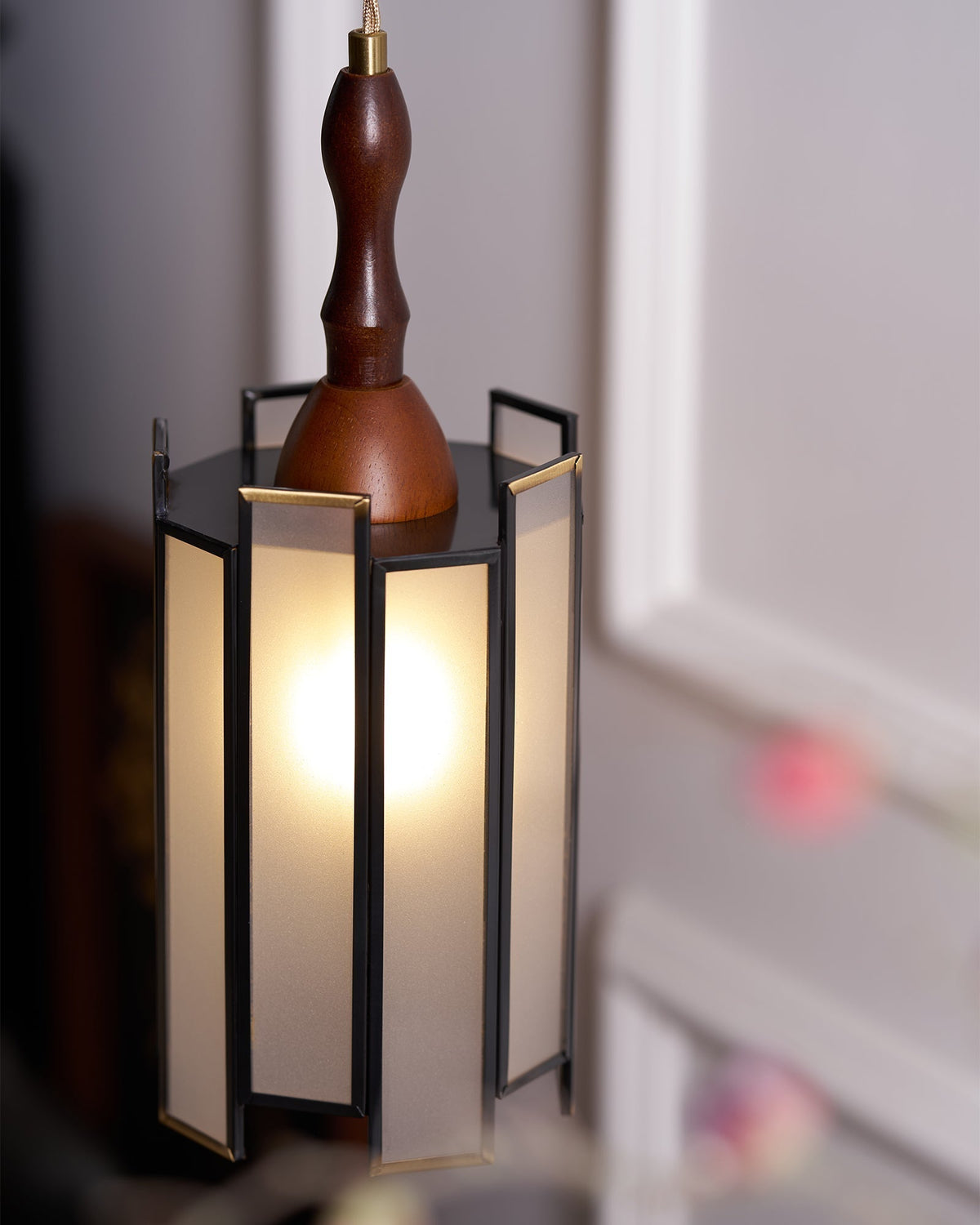 Tiffany Stained Glass Pendant Lamp - Blowlighting