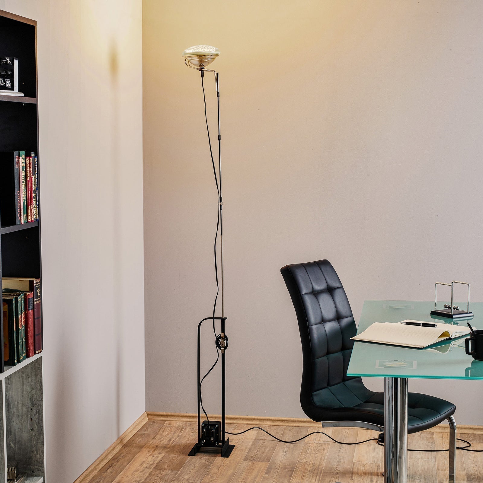 Toio Floor Lamp - Lamp Copper