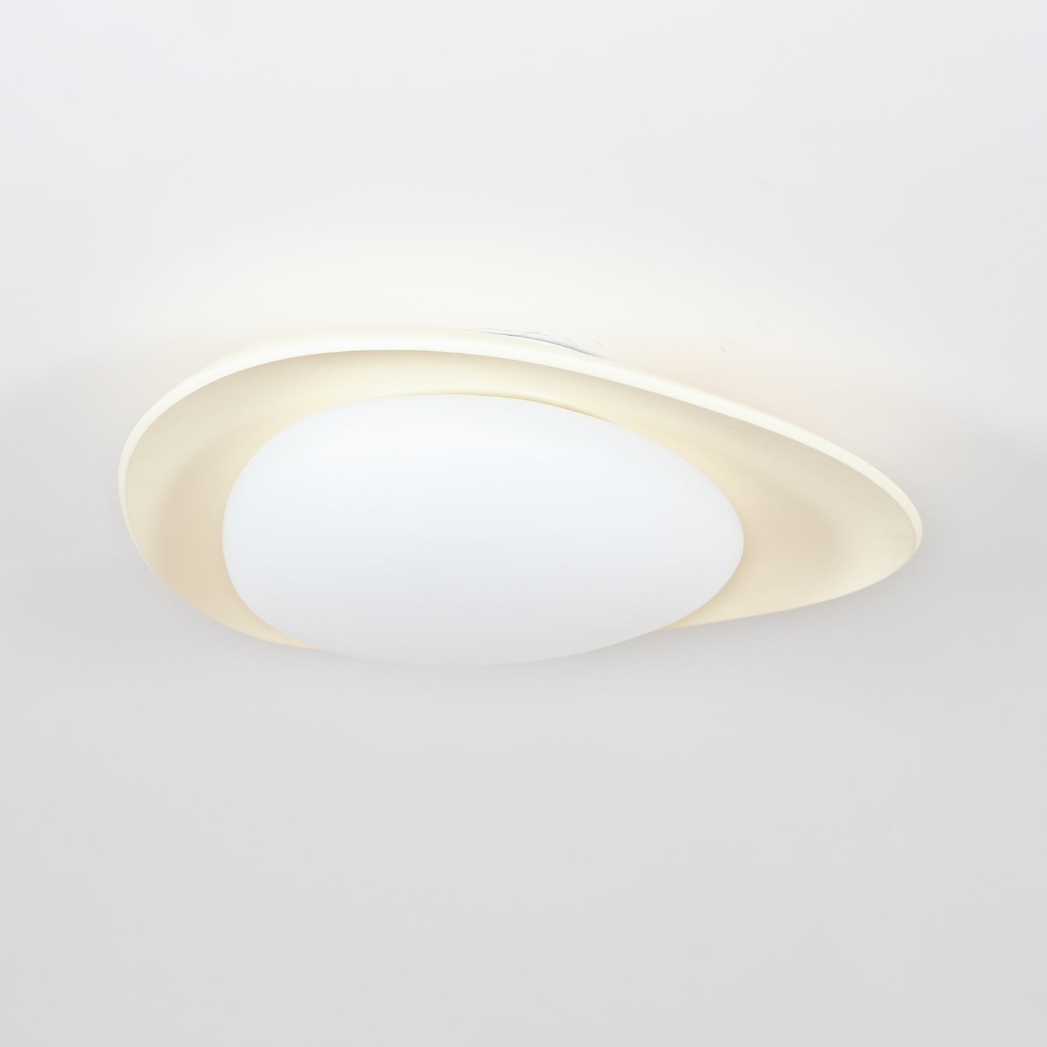 Aria Lampada da Soffitto Verde e Beige con Forma a Ciottolo