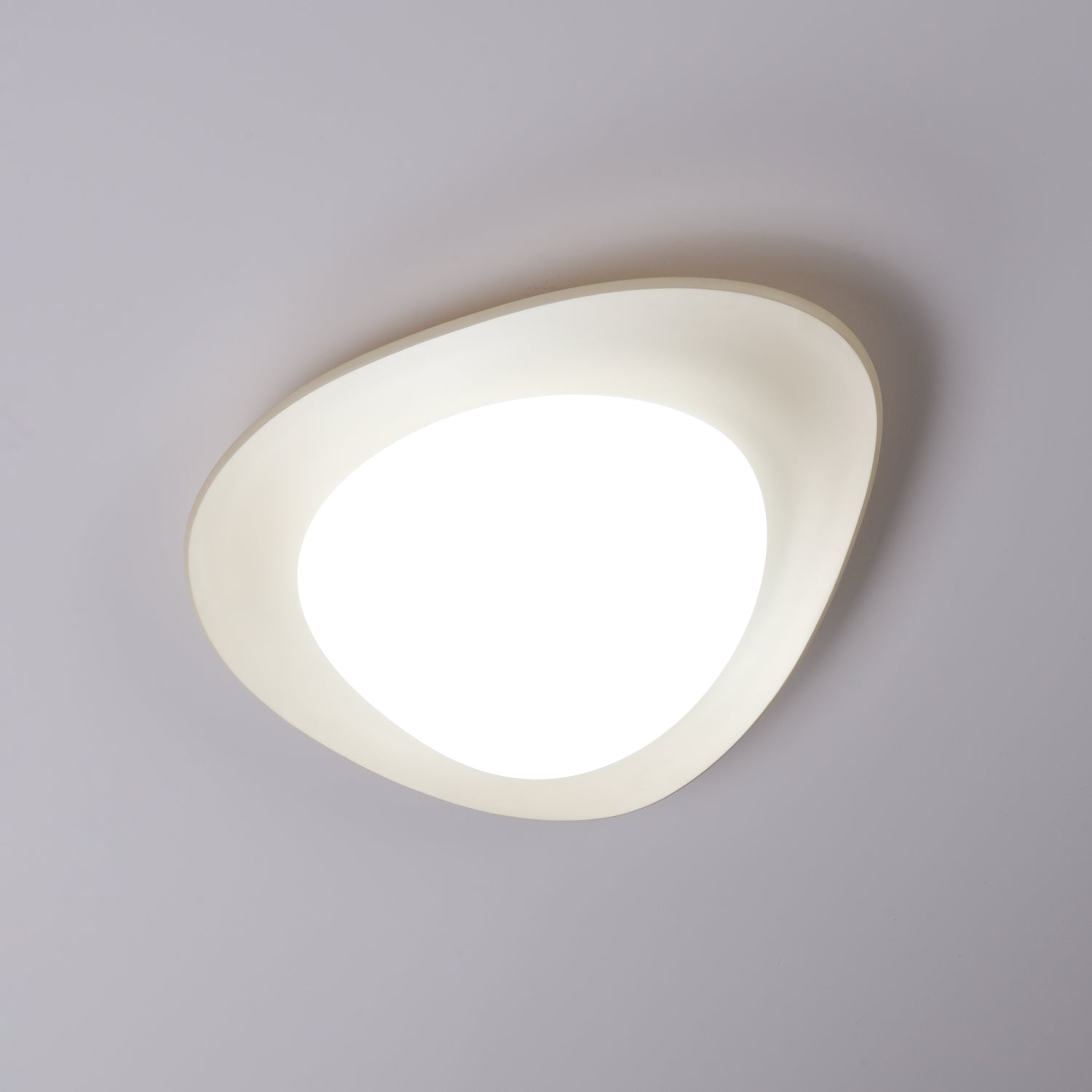 Aria Lampada da Soffitto Verde e Beige con Forma a Ciottolo