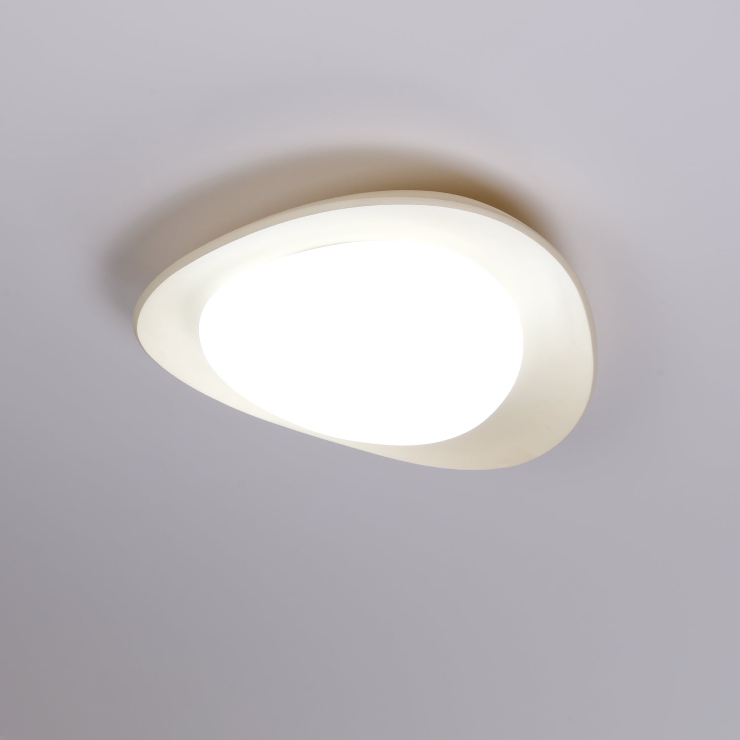 Aria Lampada da Soffitto Verde e Beige con Forma a Ciottolo