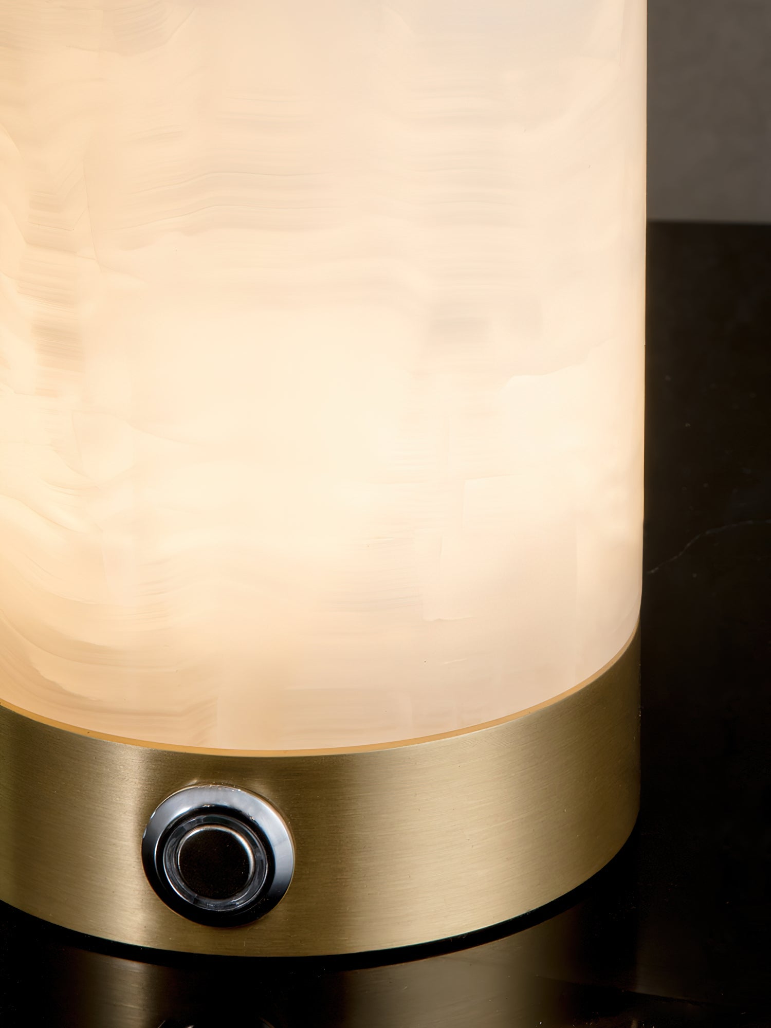 Totem Alabaster Table Lamp (built-in battery) - Lamp Copper