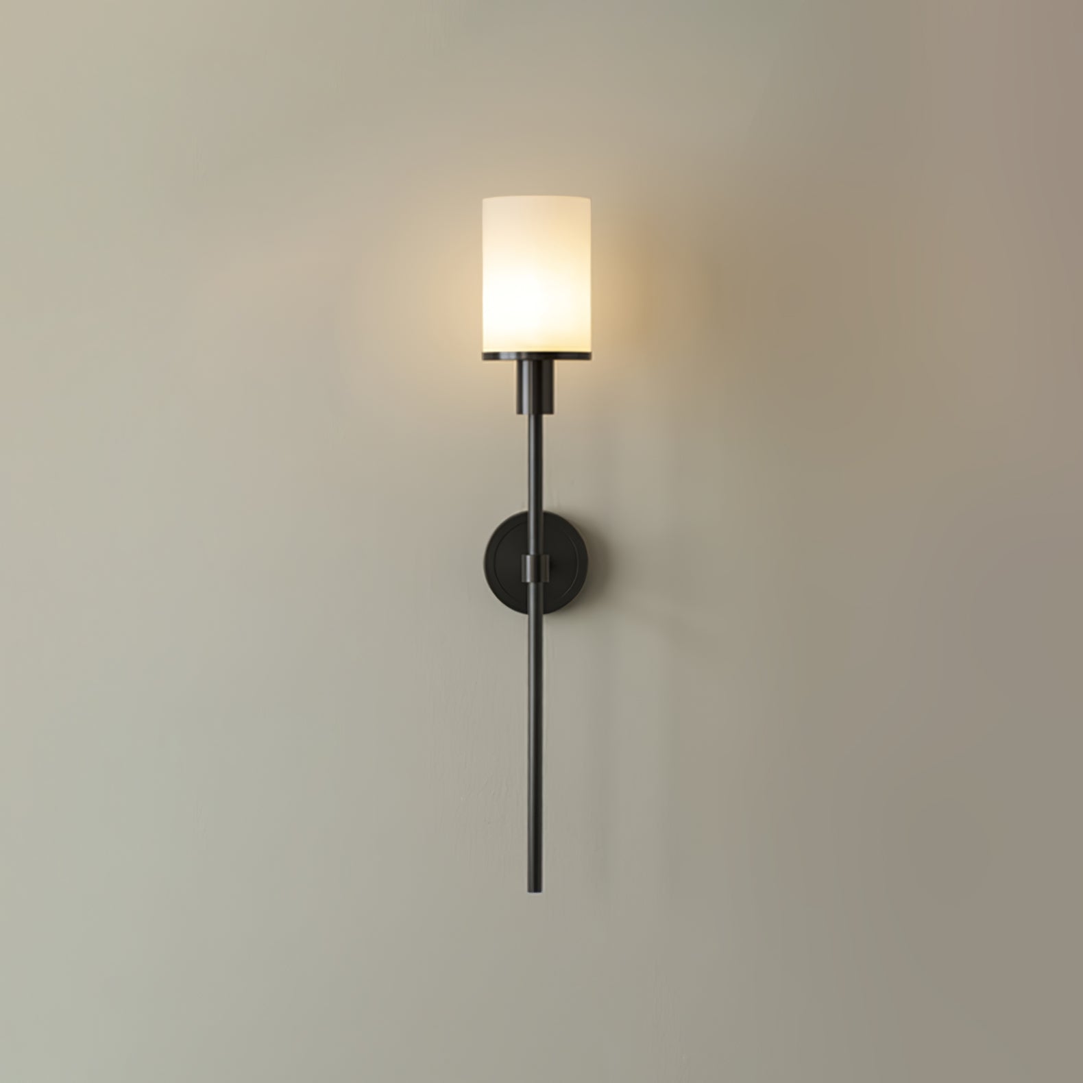 Tracie Classic Sconce - Blowlighting