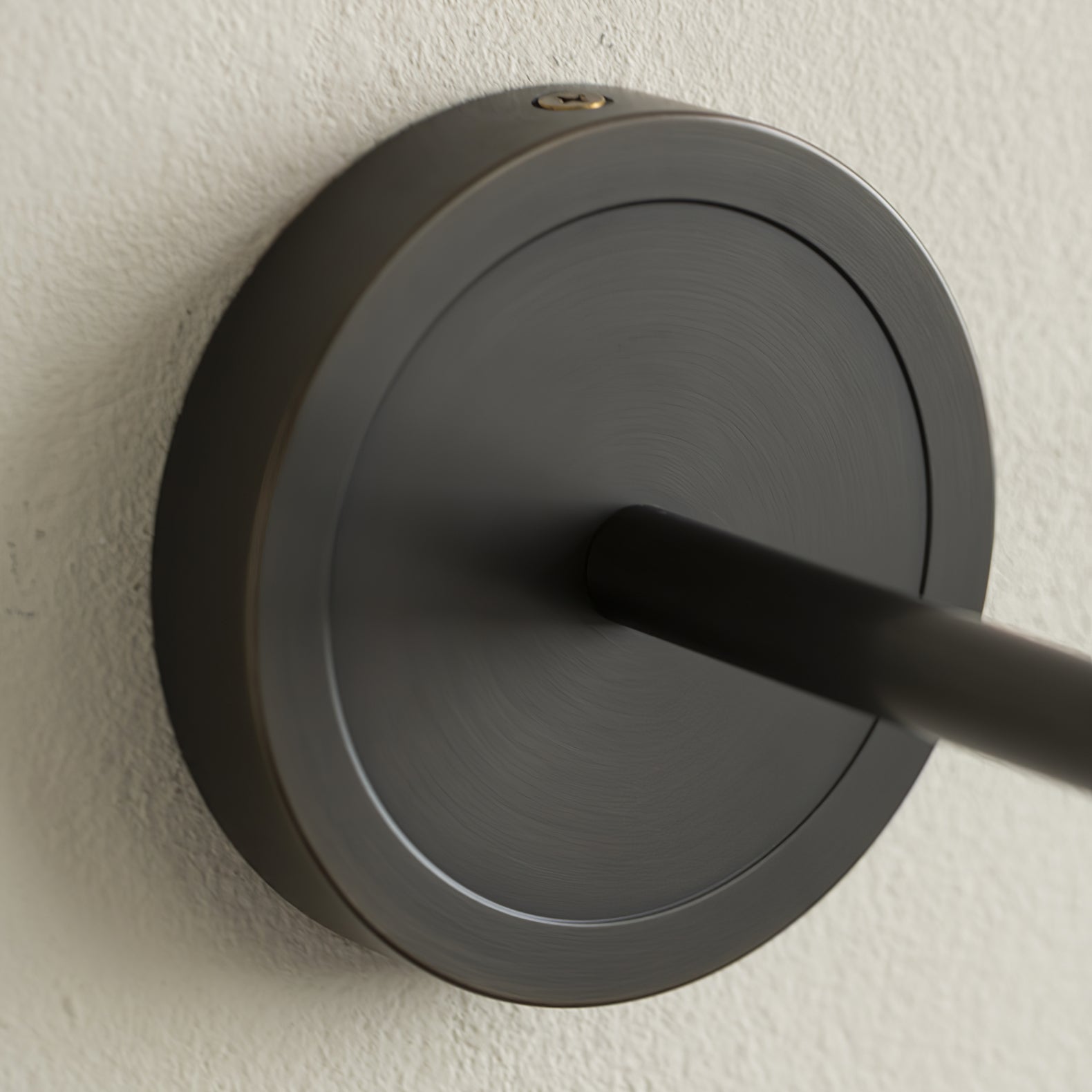 Tracie Classic Sconce - Blowlighting