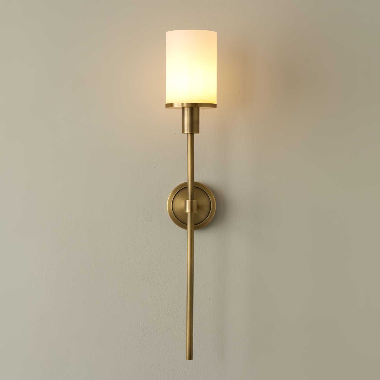 Tracie Classic Sconce - Blowlighting