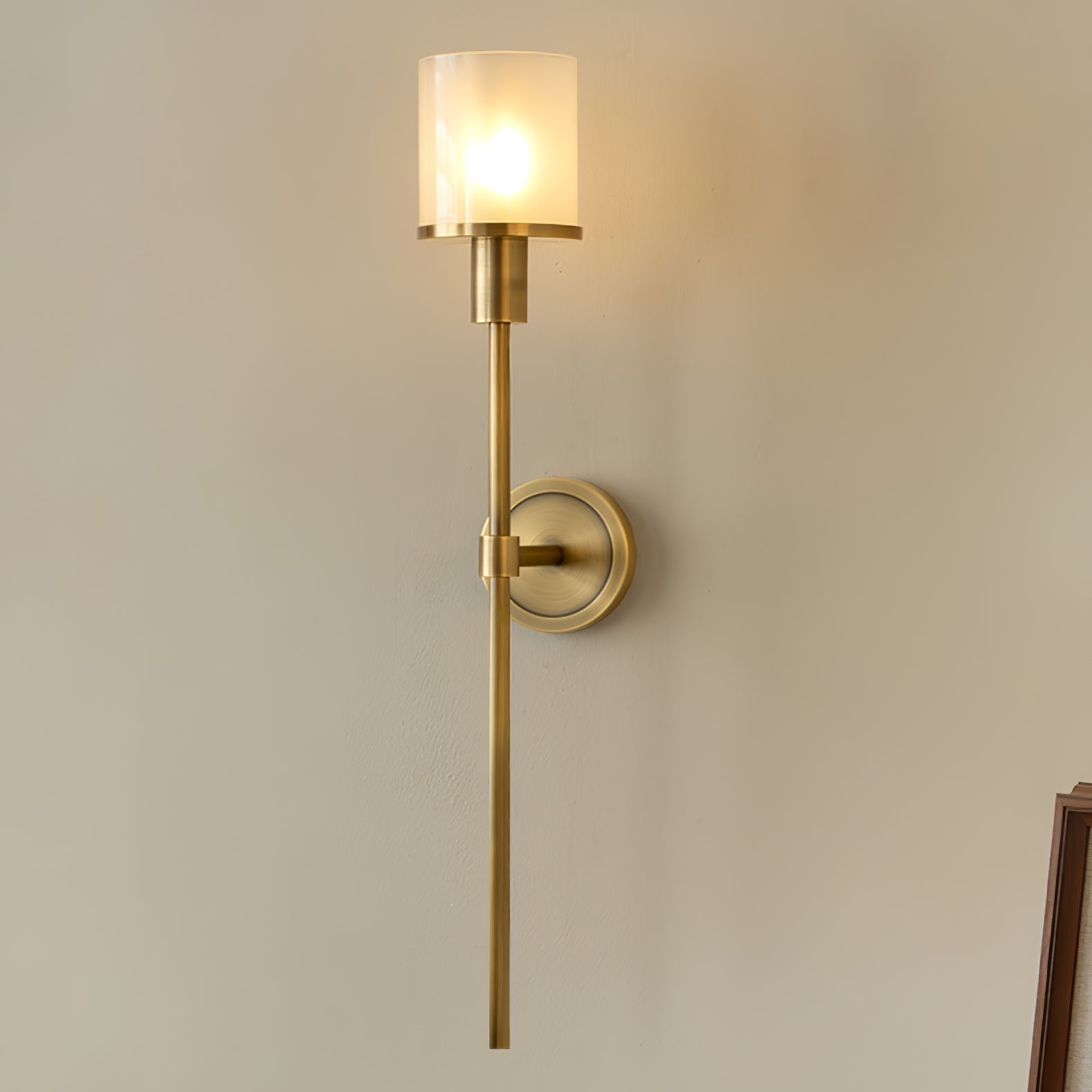 Tracie Classic Sconce - Blowlighting