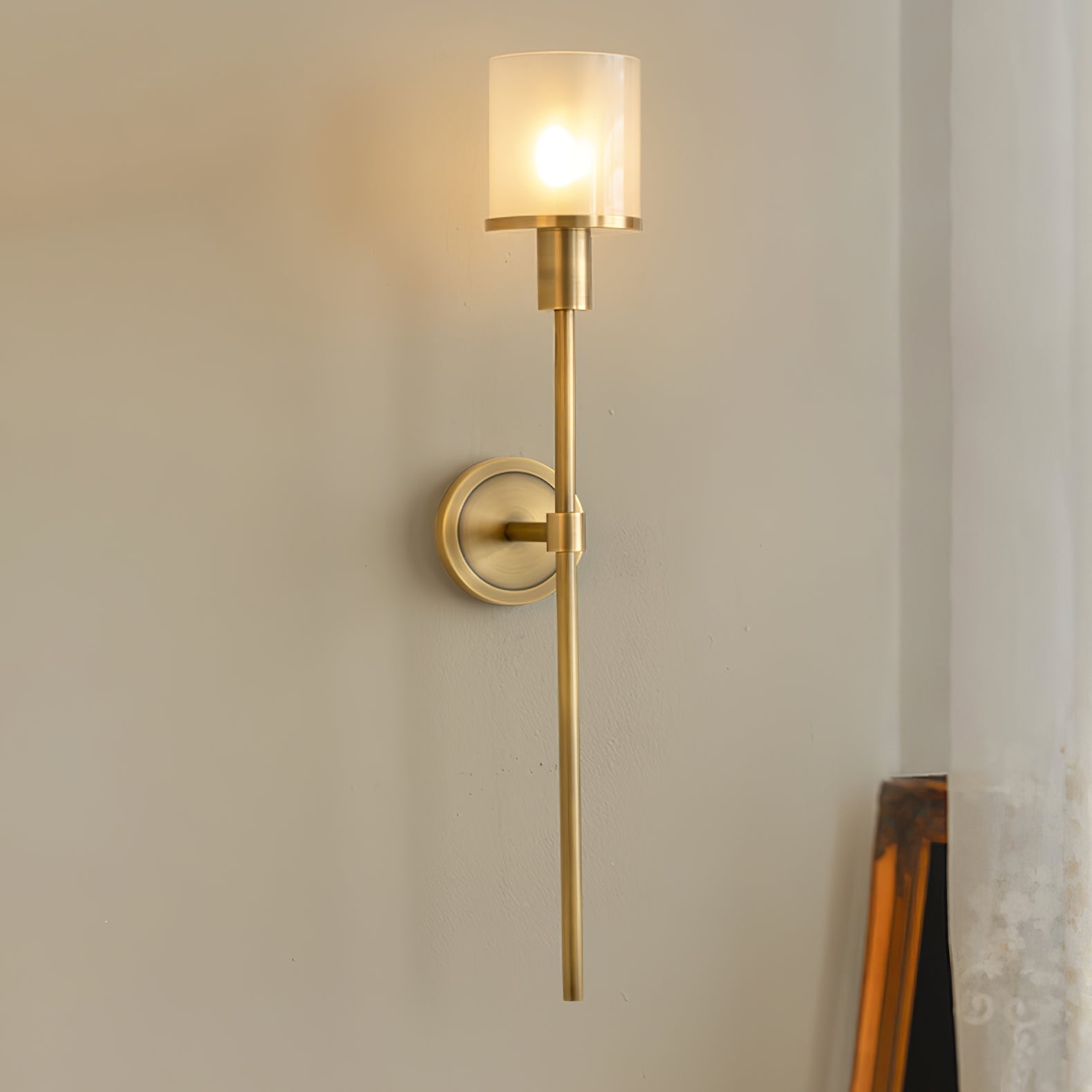 Tracie Classic Sconce - Blowlighting