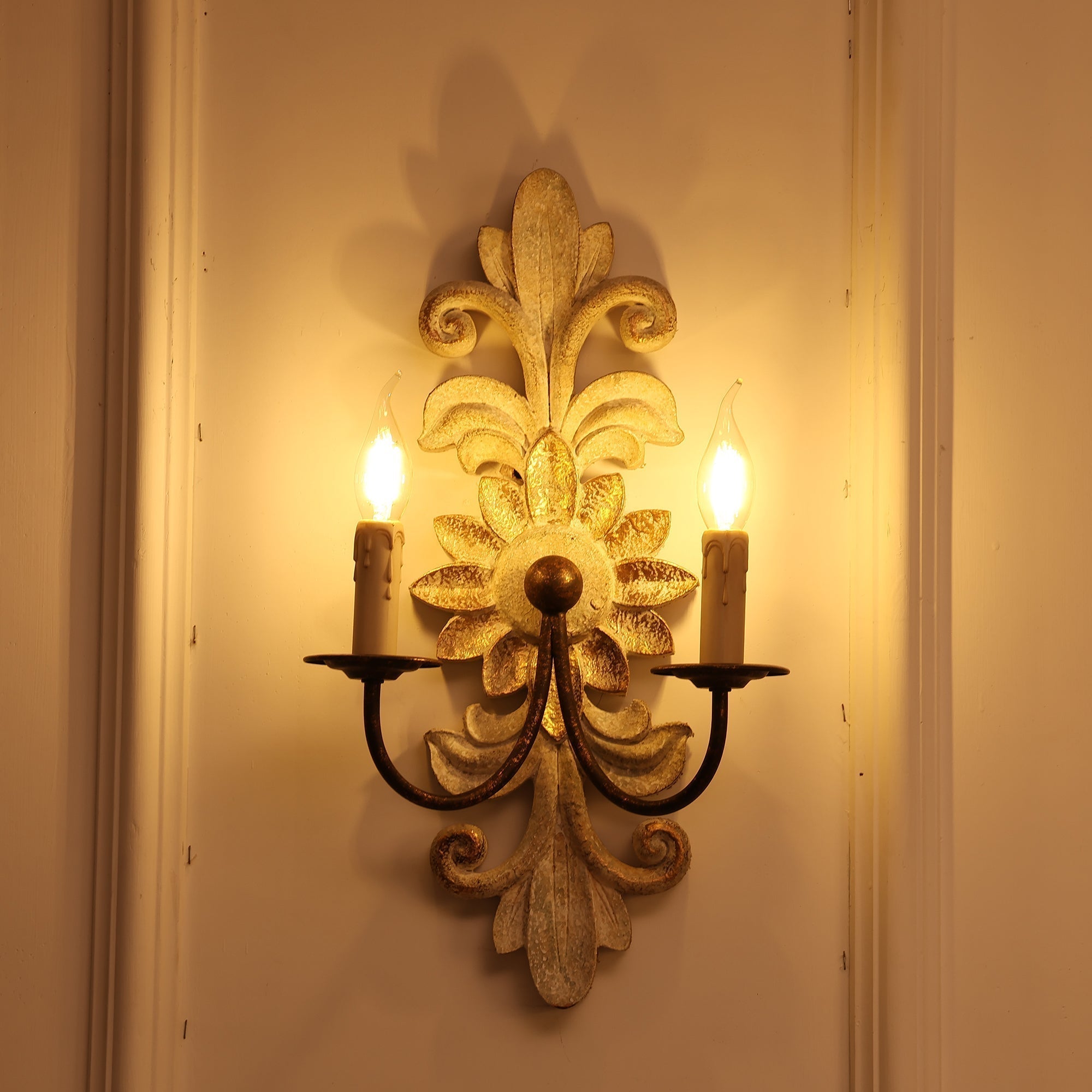 Vadora Postmodern Luxury Metal Sconce Wall Lamp - Lamp Copper