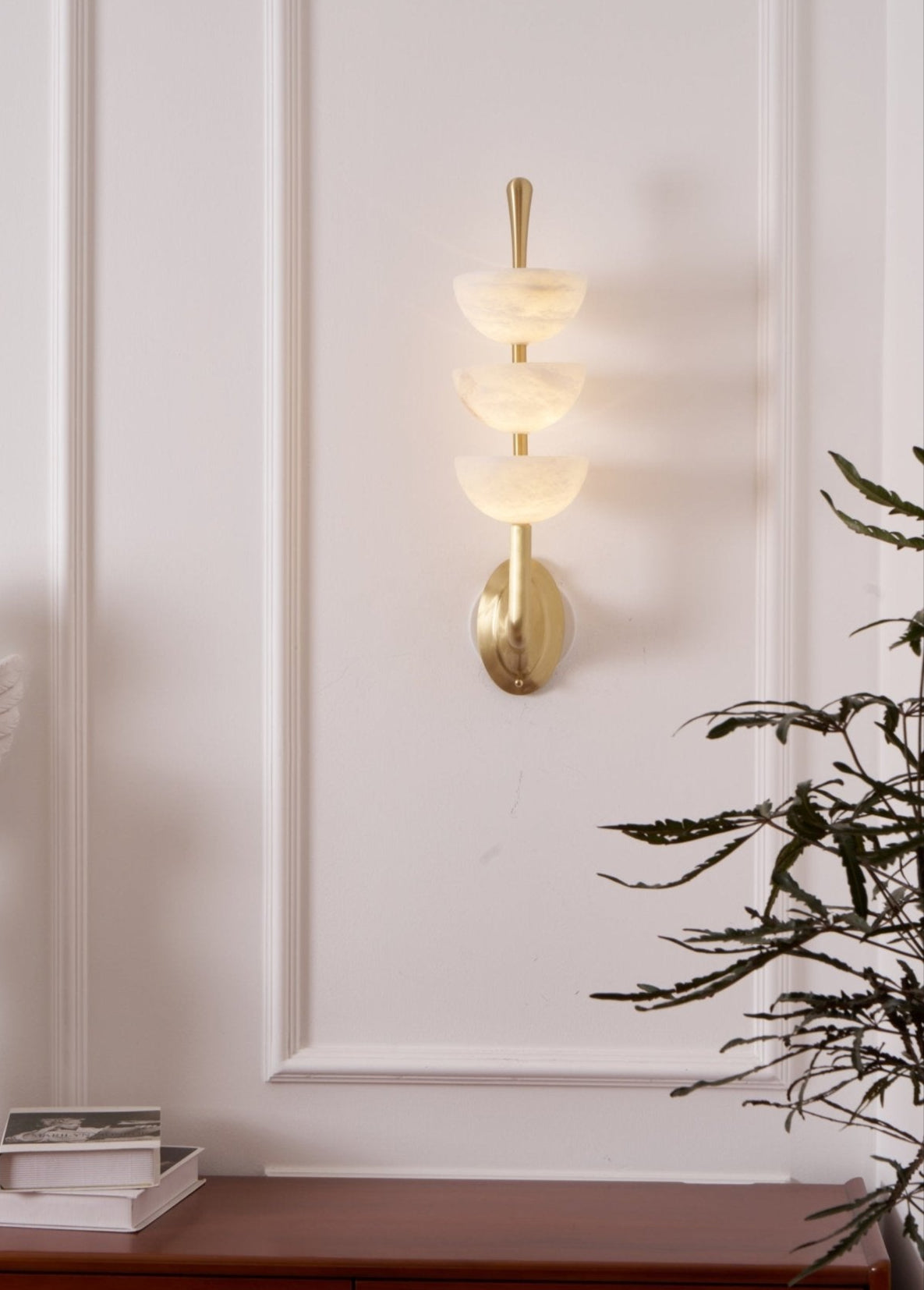 Ulmiraris Alabaster Wall Light - Neutralighting
