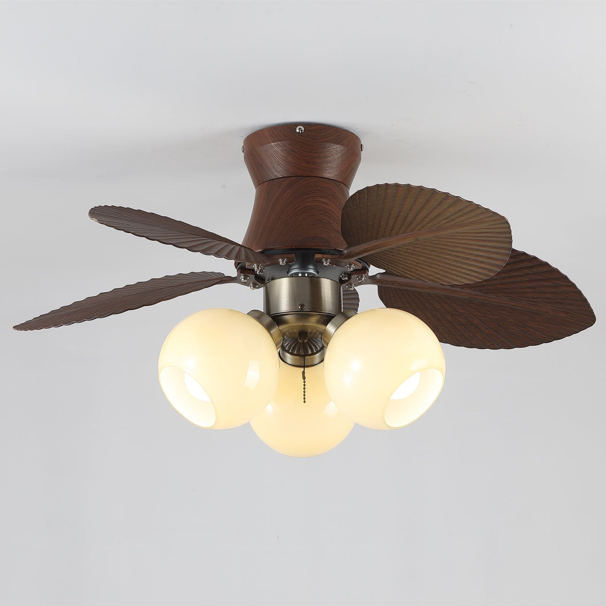 Ventilatore da soffitto con luce Walden Oak con sovrapposizione delle dimensioni (Altezza 45cm)