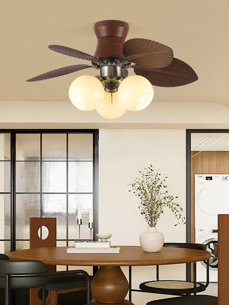 Ventilatore da soffitto con luce Walden Oak con installazione cablata visibile