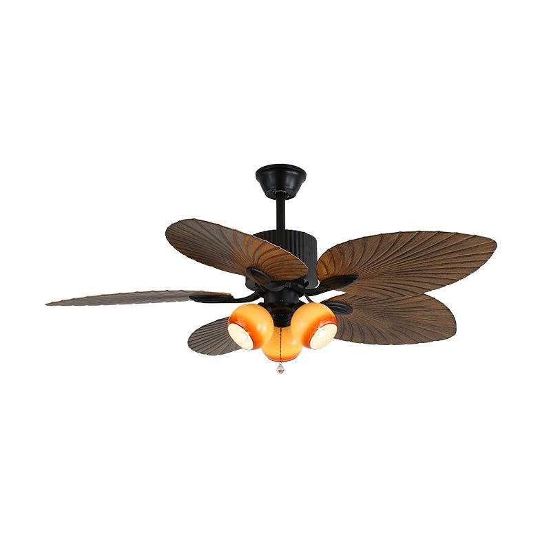 Ventilatore Solara con opzione paralume arancione, look vivace.