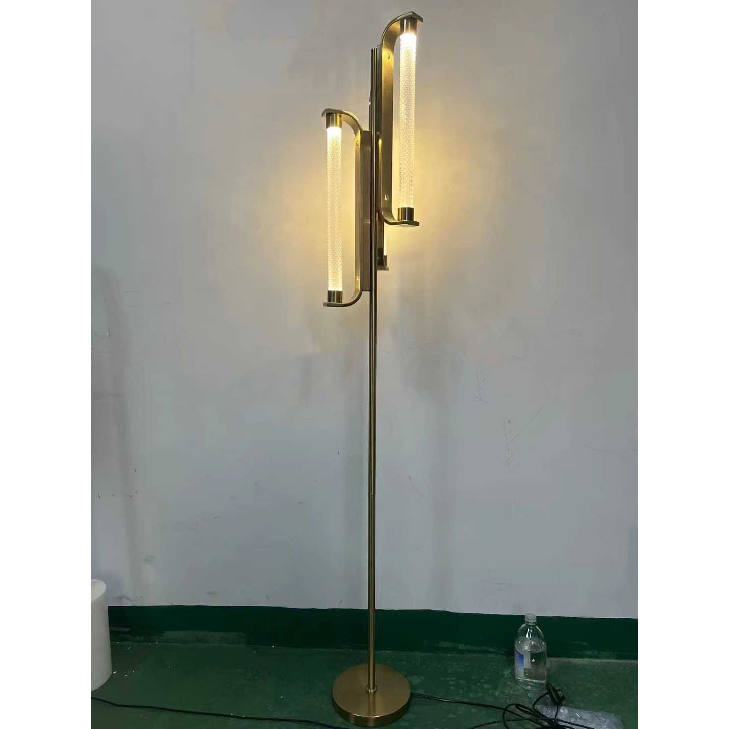 Tycho Floor Lamp - Lamp Copper