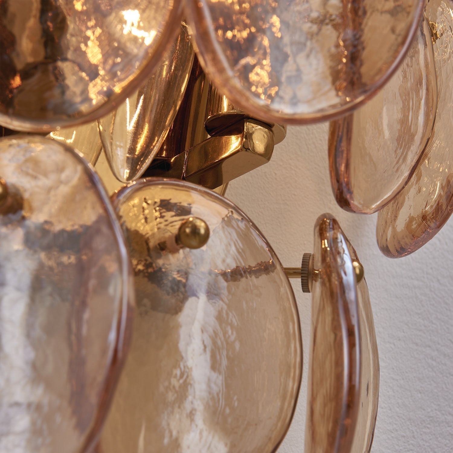 Aurora Wall Lamp Amber Glass Disc Fish Scale Brass - Neutralighting