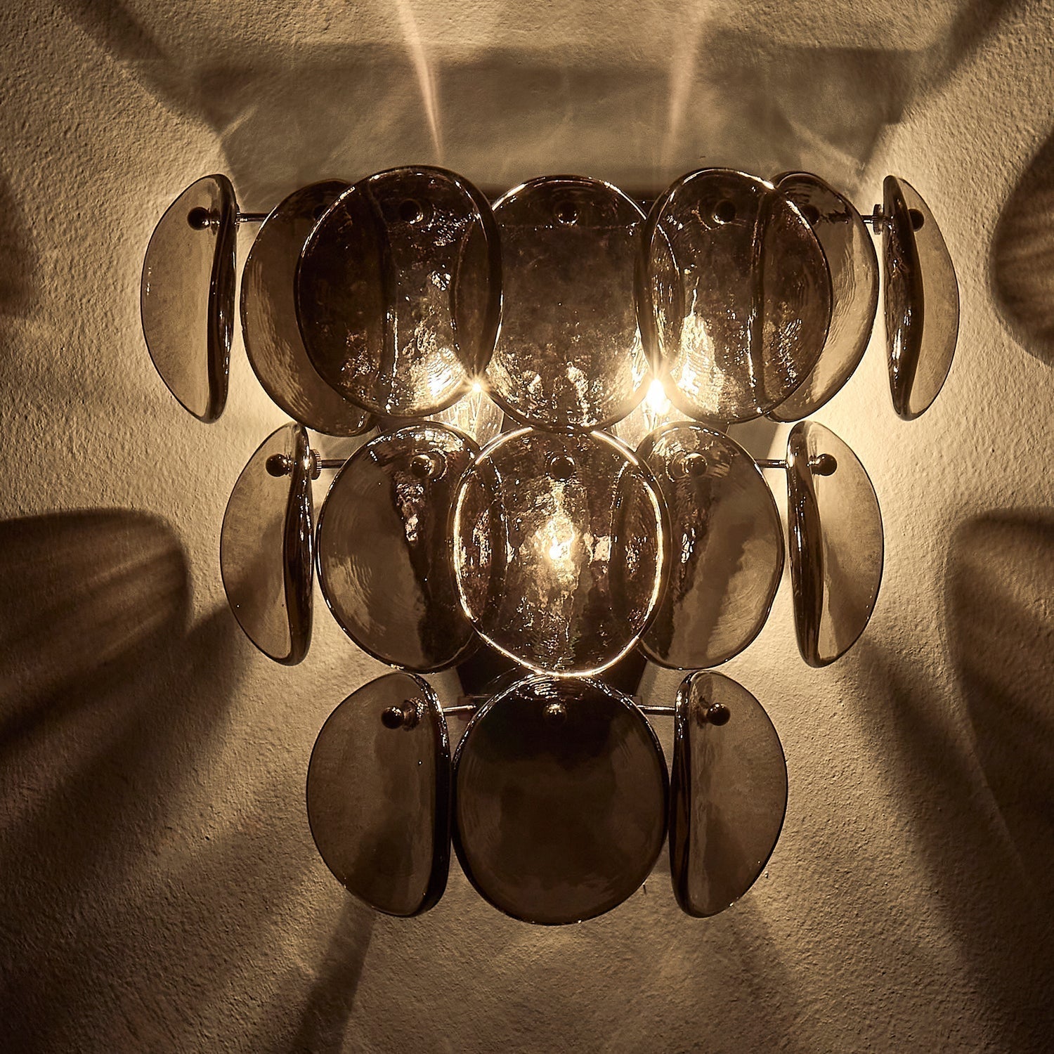 Aurora Wall Lamp Amber Glass Disc Fish Scale Brass - Neutralighting