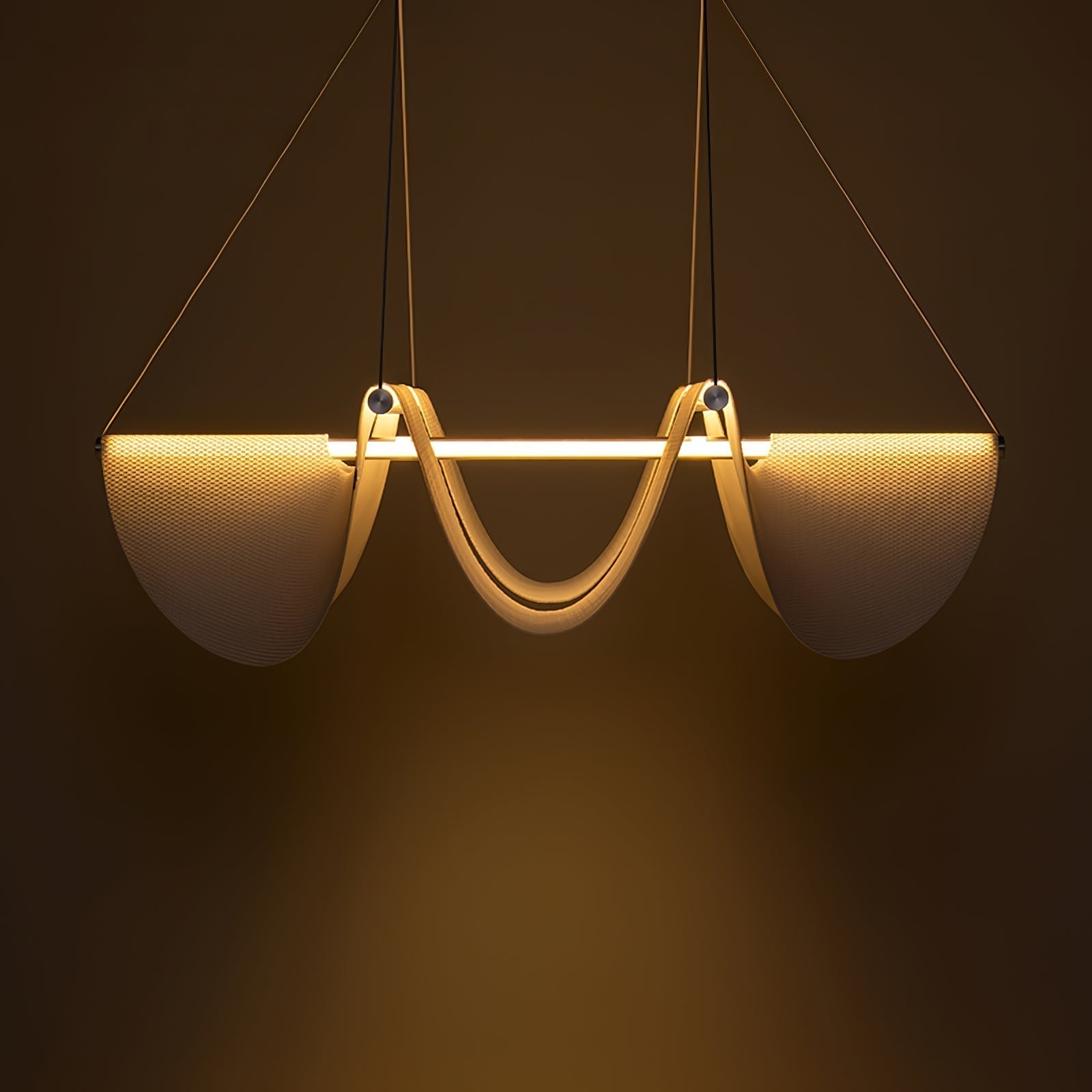 Vaelora Ribbon Pendant Lamp - Blowlighting