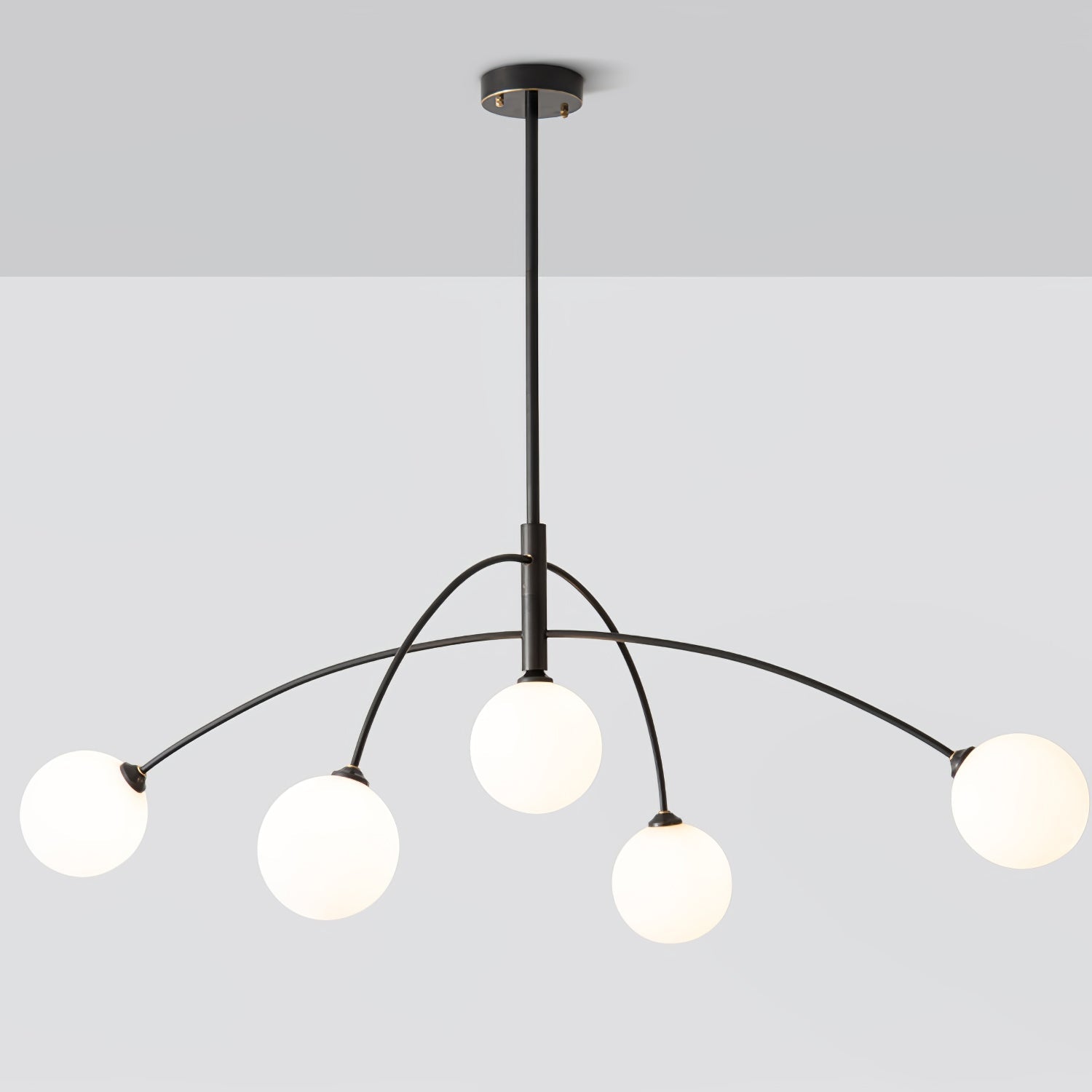 Valentina Arc Chandelier - Blowlighting