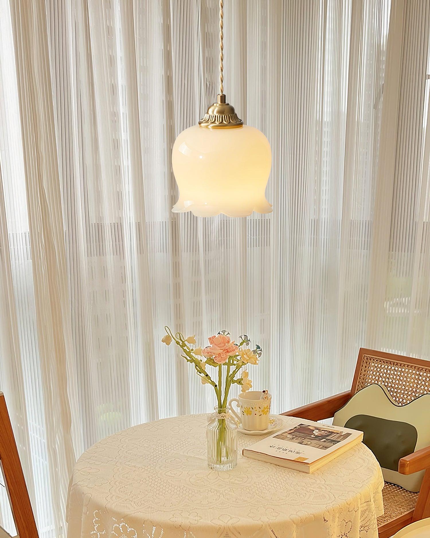 Valley Flower Pendant Lamp - Blowlighting