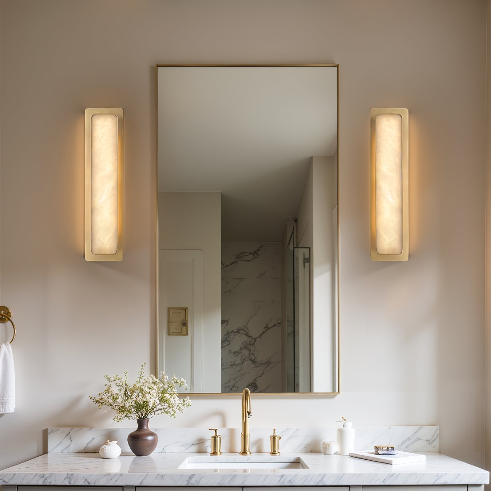 Ollore Linear Alabaster Wall Light - Neutralighting
