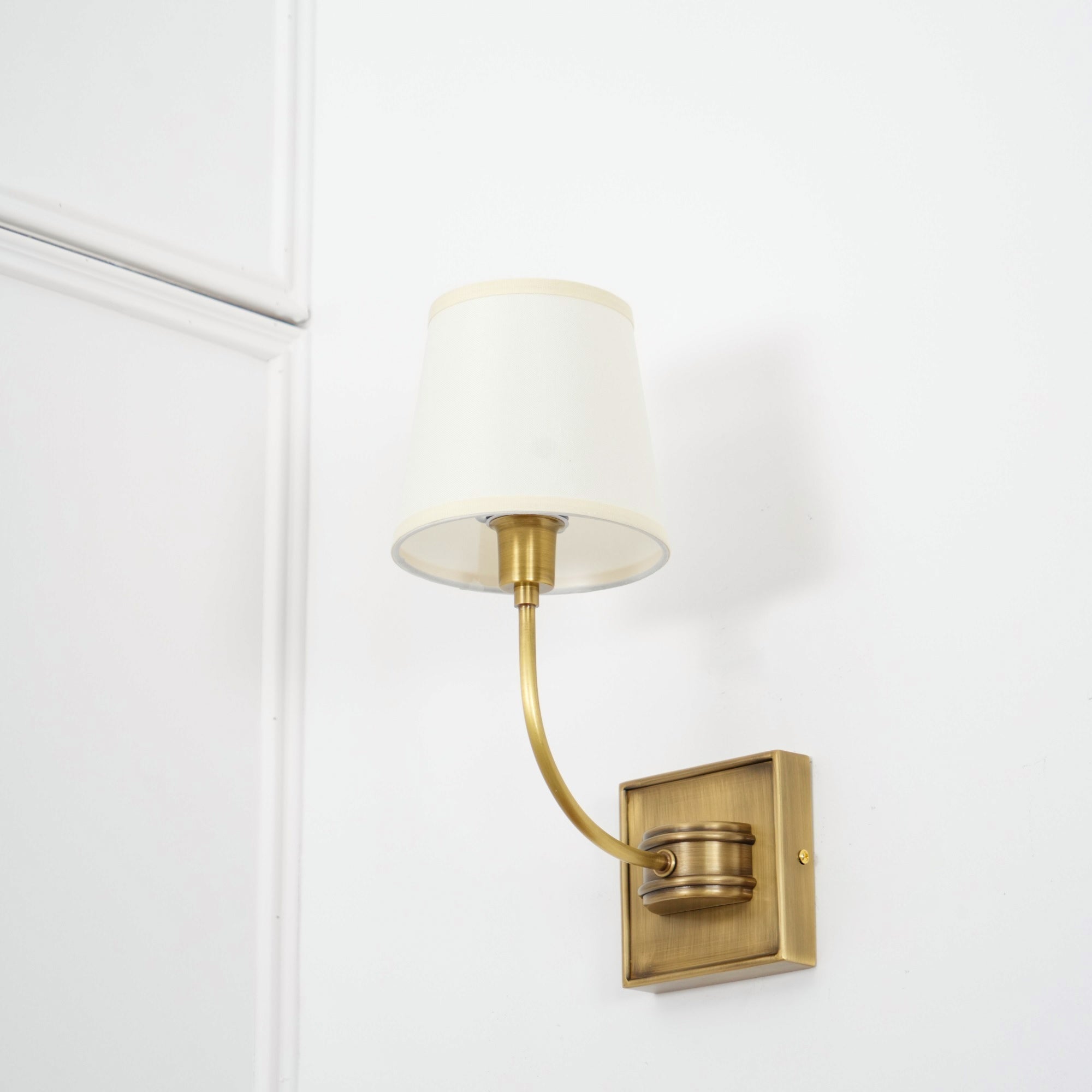 Silva Lampada da Parete Classica in Bronzo Nero