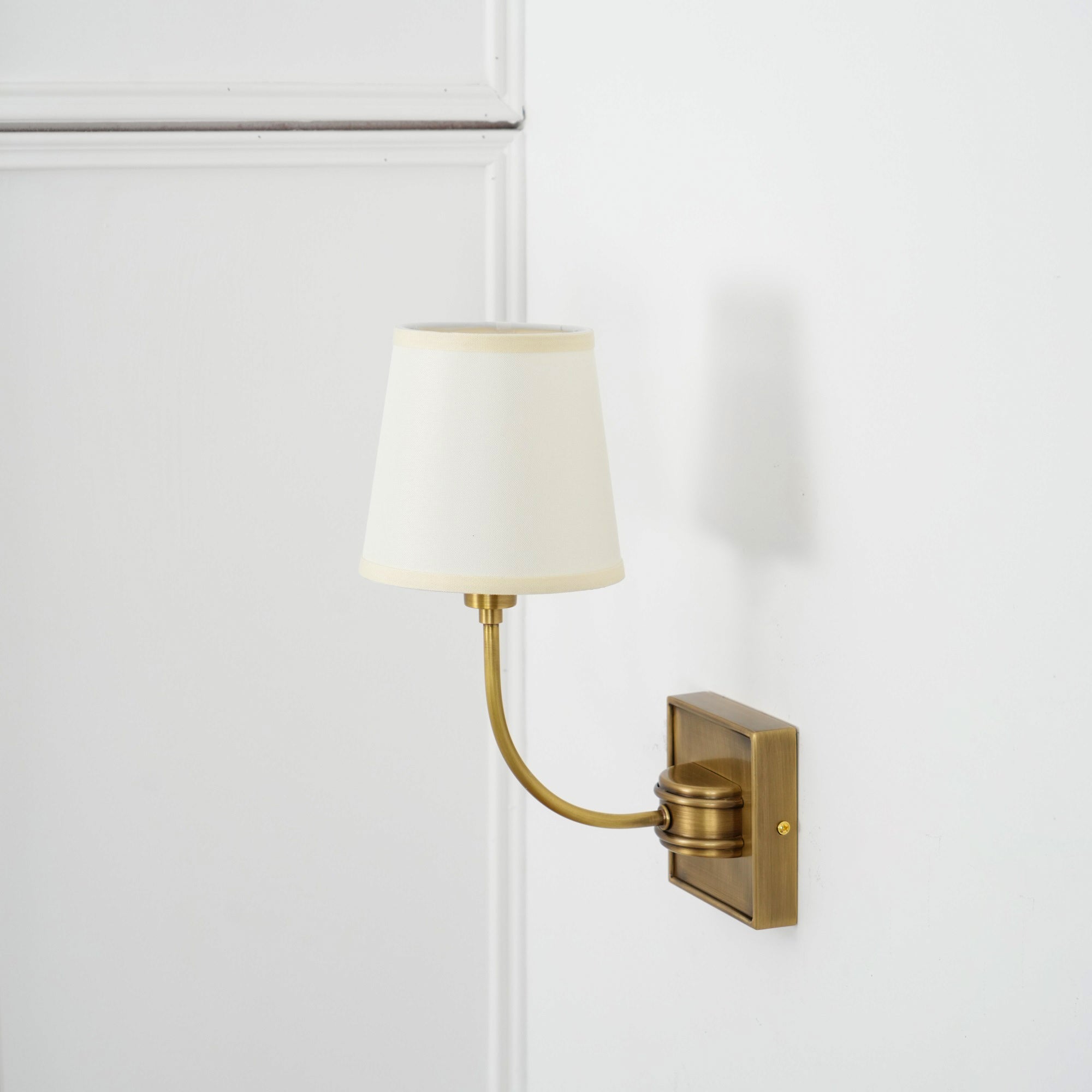 Silva Lampada da Parete Classica in Bronzo Nero