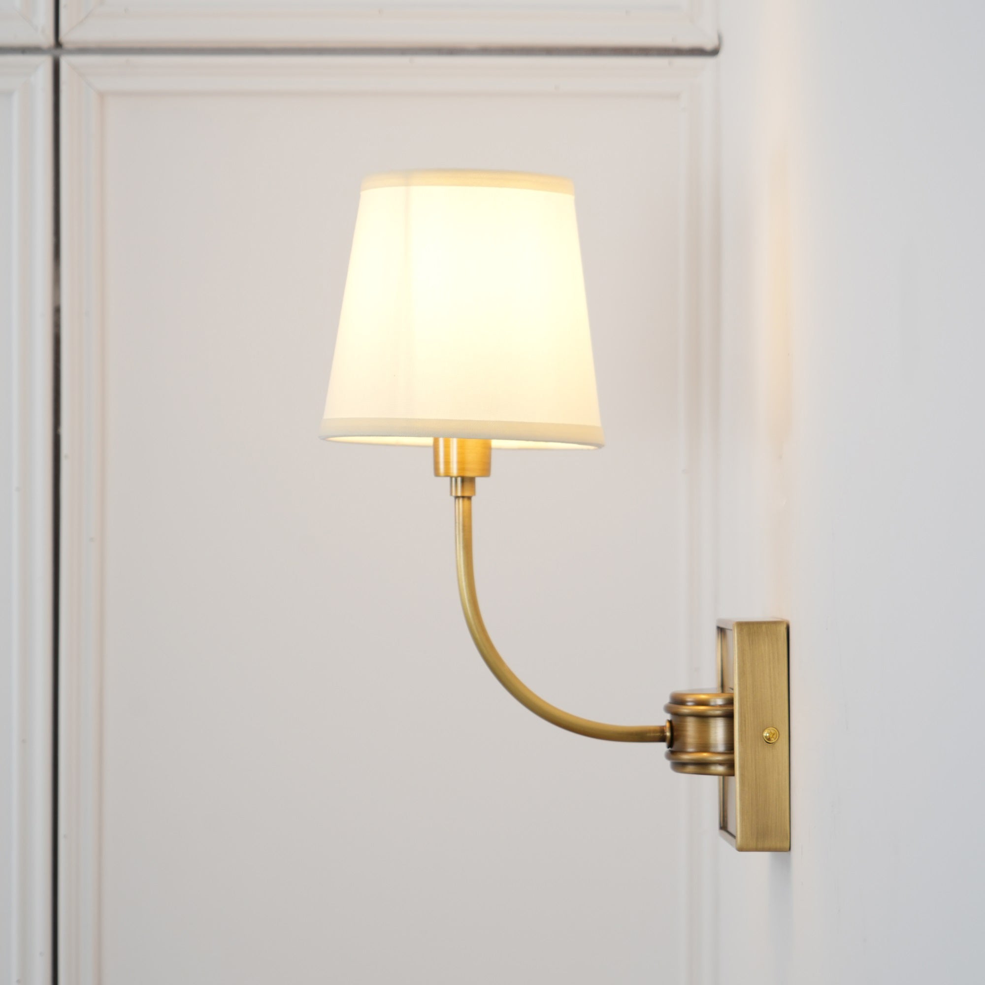 Silva Lampada da Parete Classica in Bronzo Nero