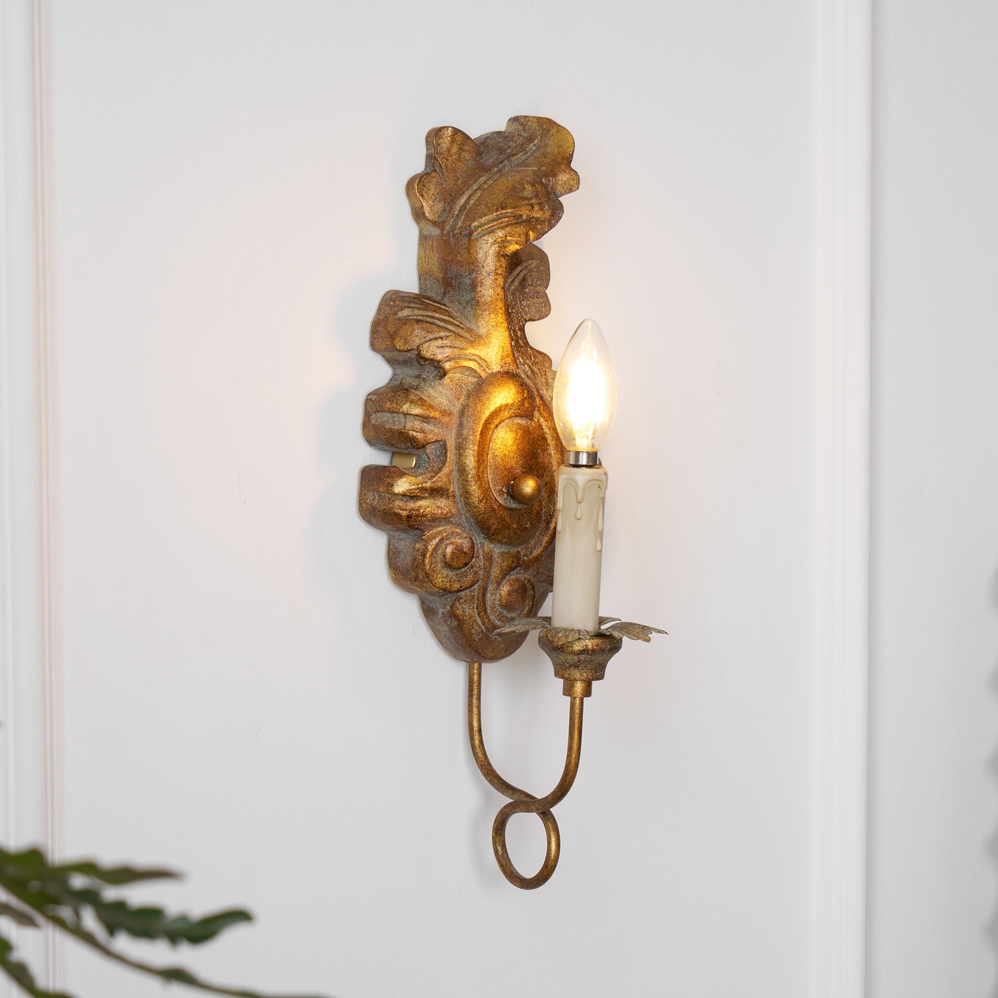 Olsilel Elegance Vintage Resin Metal Sconce Wall Lamp - Lamp Copper