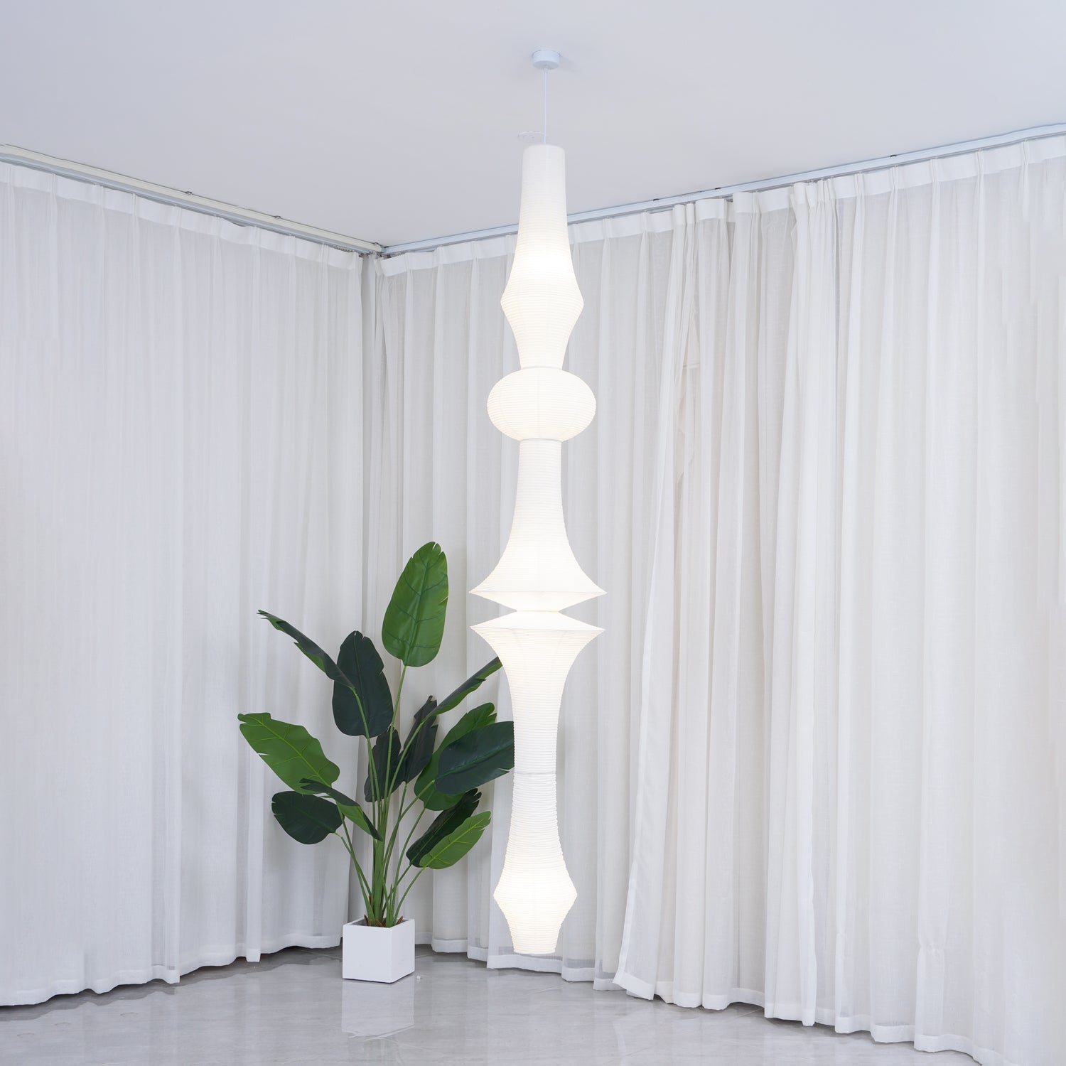 Ritta Lampada a Sospensione Verticale Scultorea in Carta