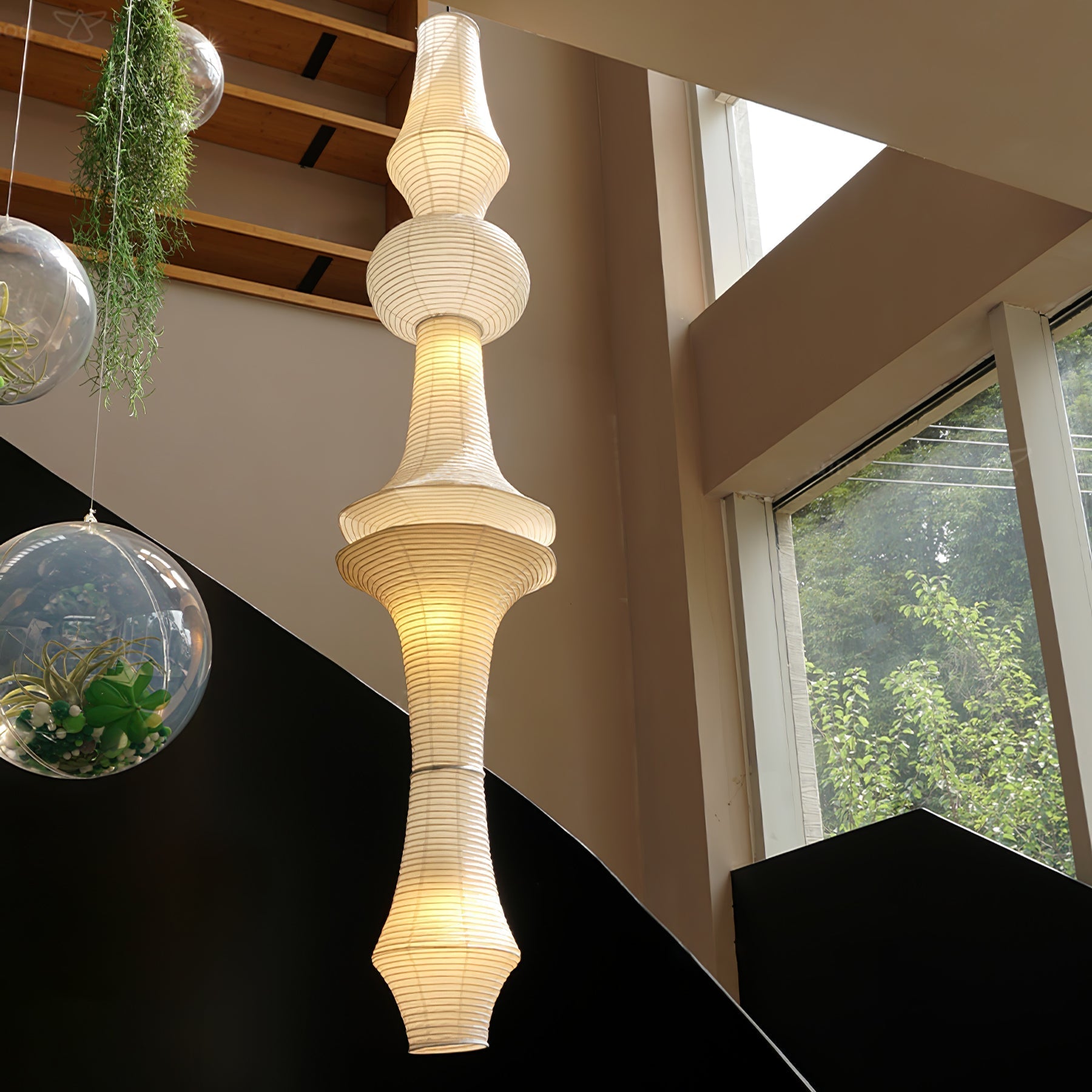 Ritta Lampada a Sospensione Verticale Scultorea in Carta