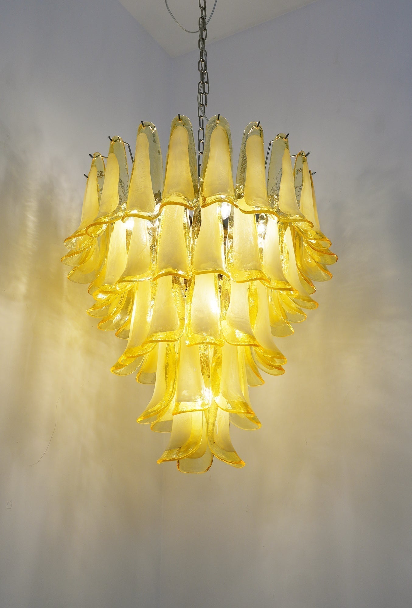 Aurora Chandelier Murano Glass Petal Wave - Blowlighting