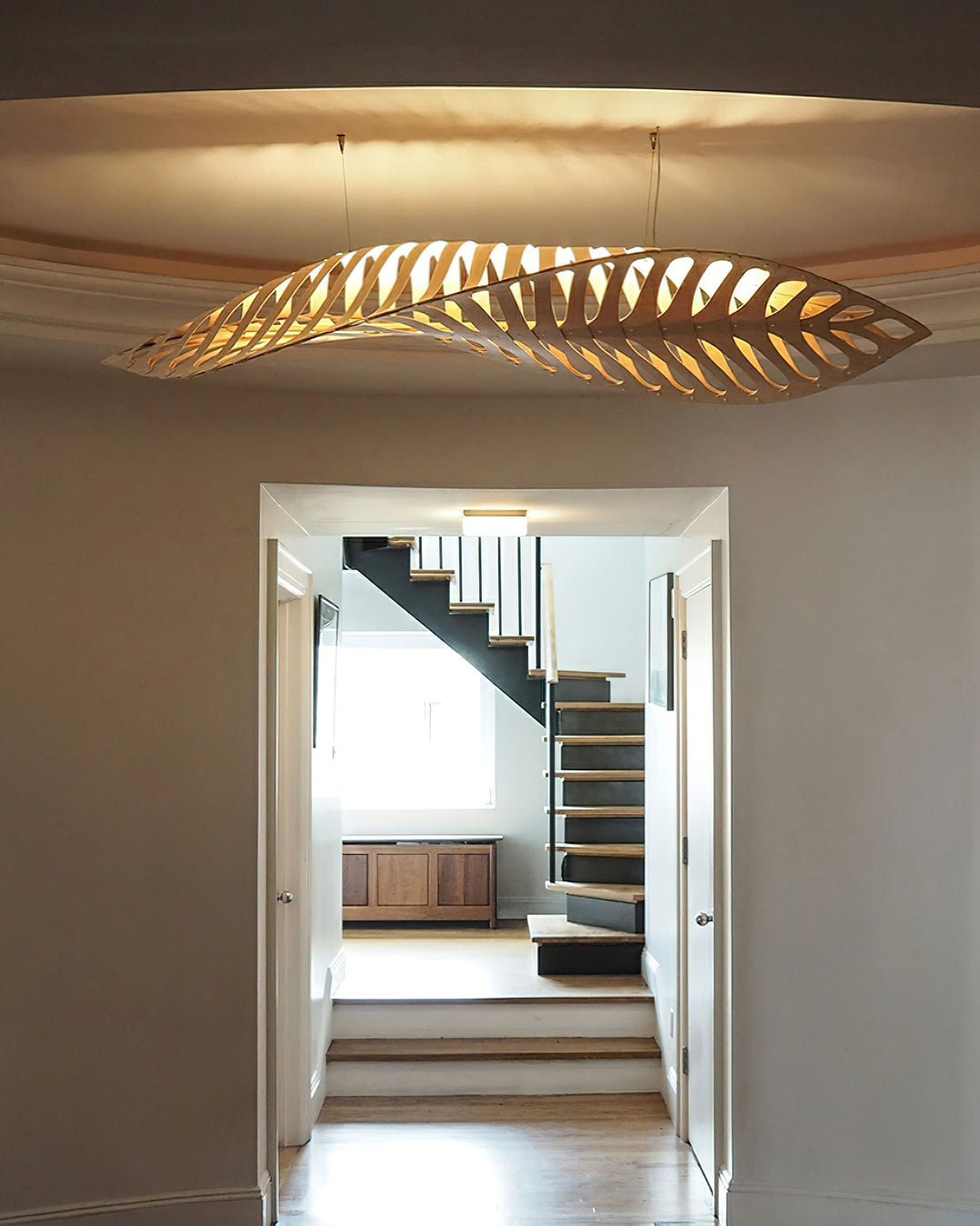 Veliren Leaf Wood Pendant Light - Blowlighting
