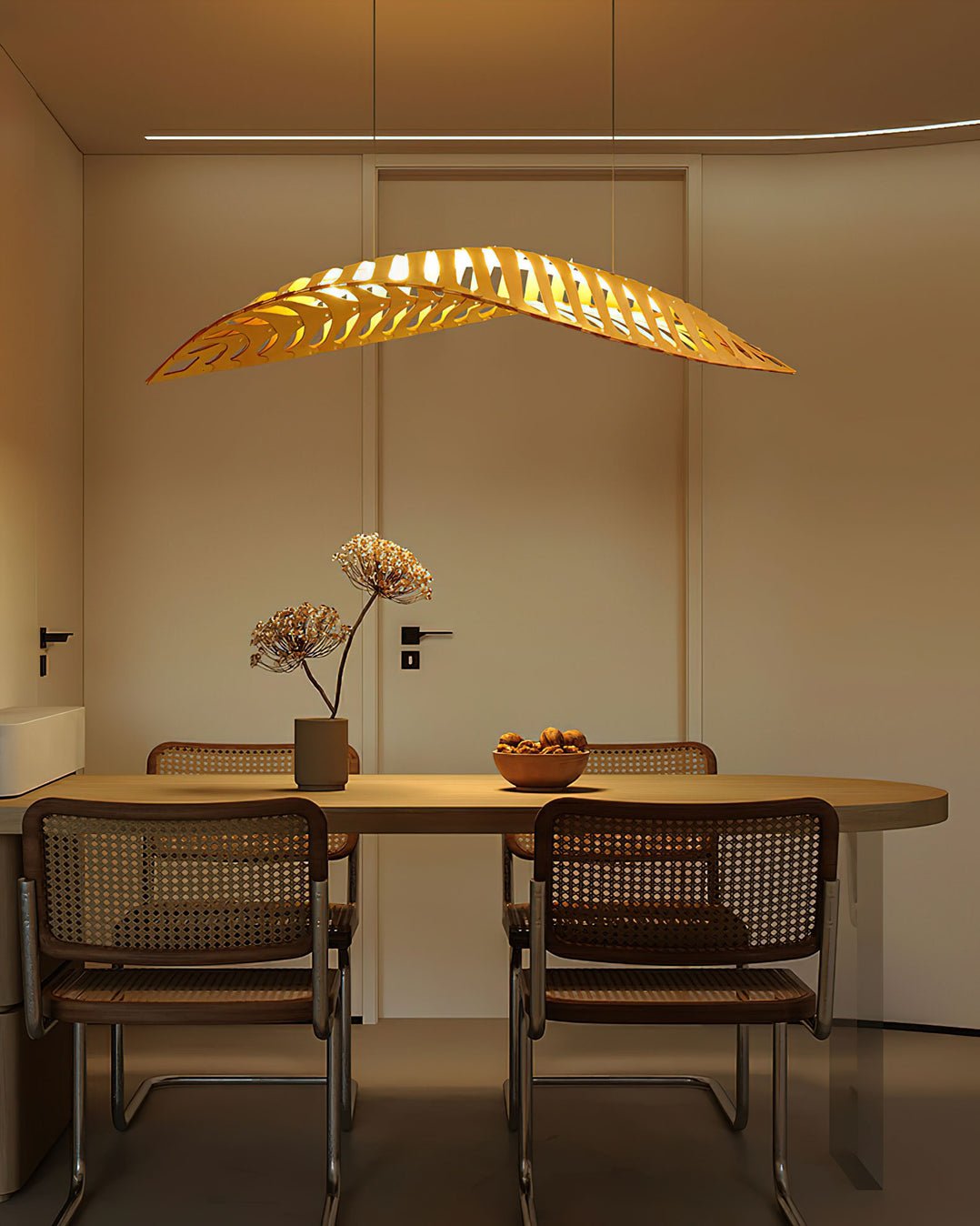 Veliren Leaf Wood Pendant Light - Blowlighting