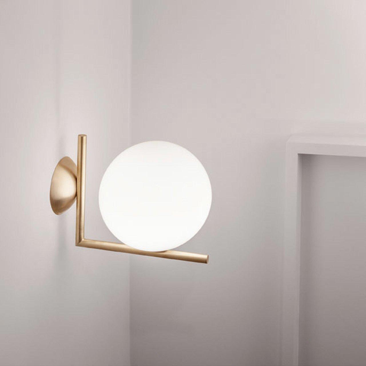 Blown Glass Opal Glass Wall Lamp - Blowlighting
