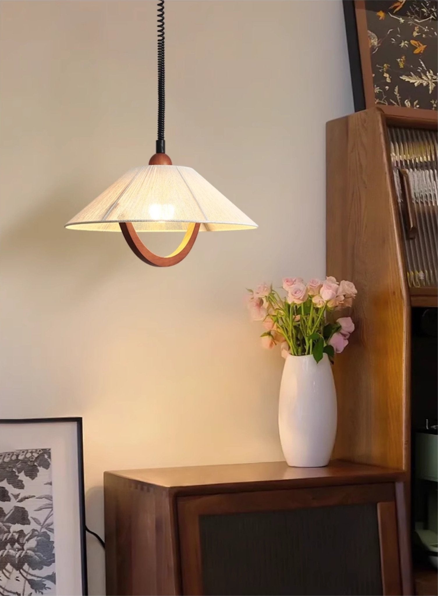Eleanor Minimalist Metal Pendant Light - Blowlighting