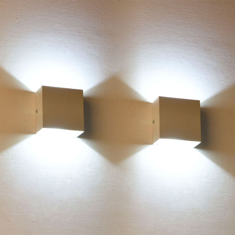 Ray Applique da Esterni Quadrato Regolabile LED