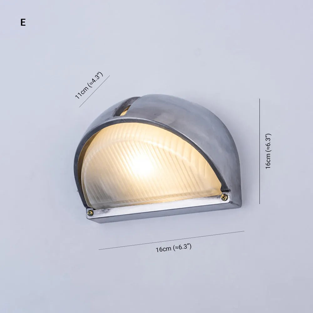 Ray Lampada da Parete Geometrica in Metallo e Vetro per Esterni