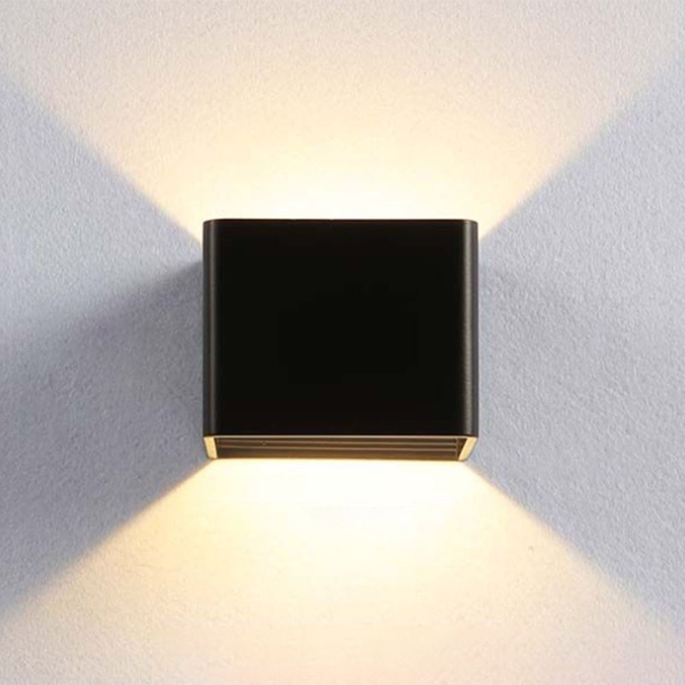 Arisha Applique Quadrato Minimalista Moderno LED Metallo